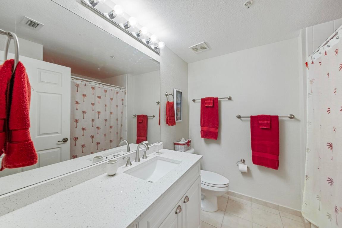 3018 Alcazar Place 104, Palm Beach Gardens Unit: 104