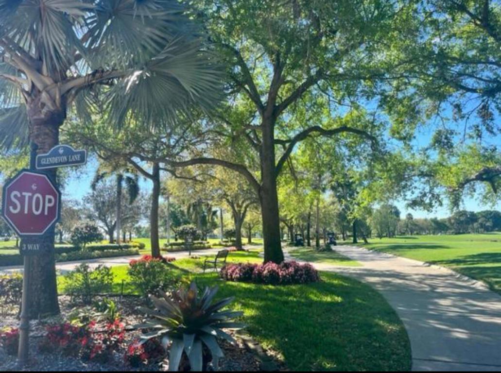 7509 Glendevon Lane 1002, Delray Beach Unit: 1002