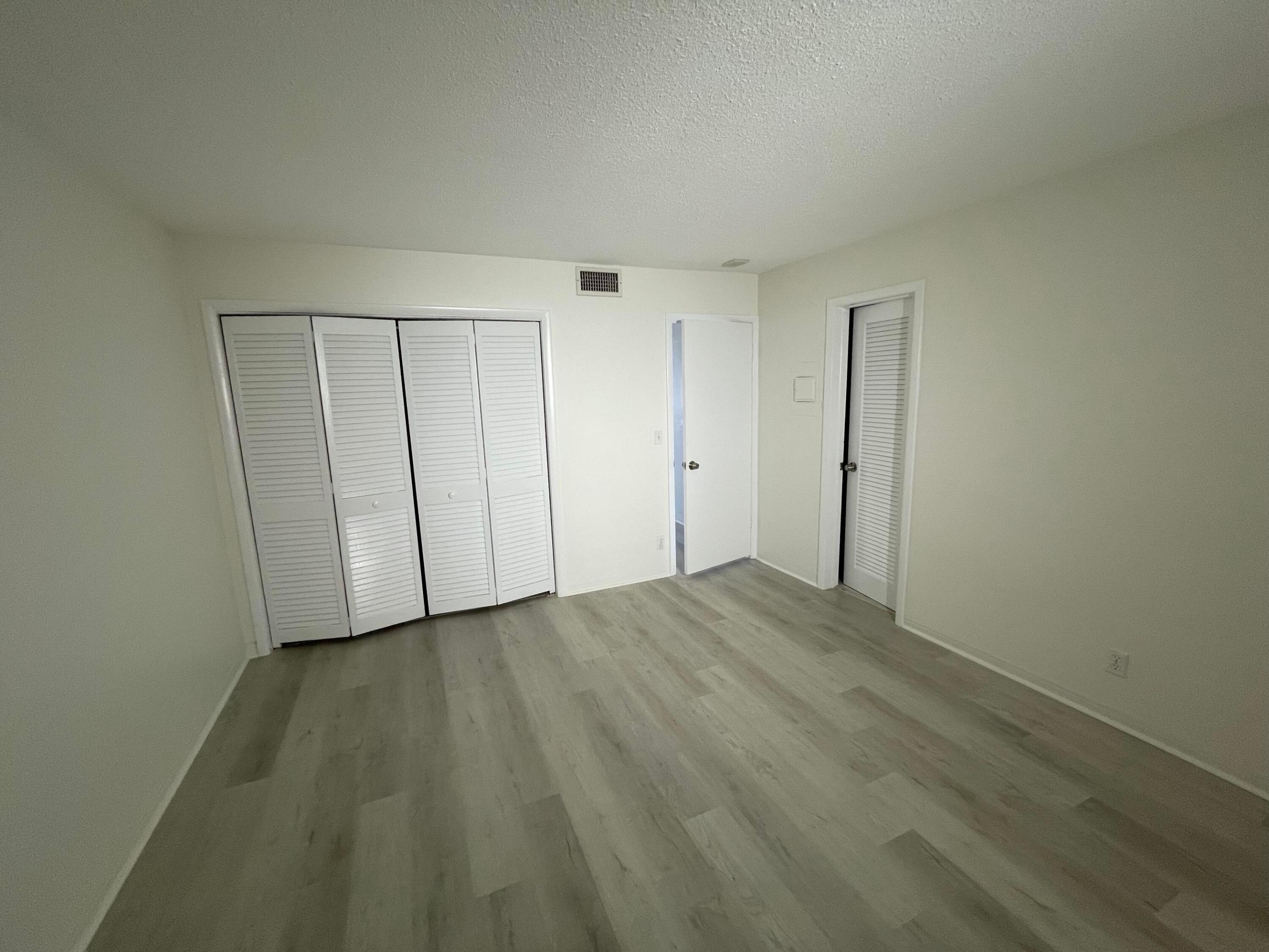 2000 Diana Drive 304