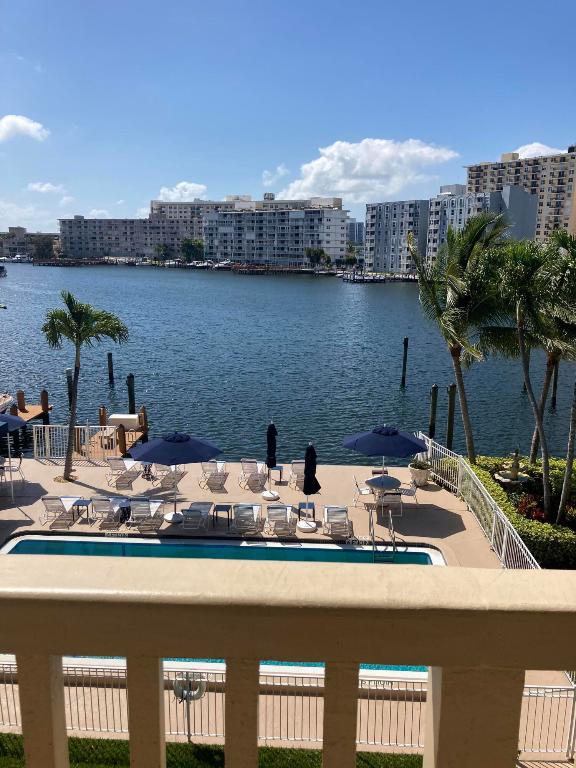 2000 Diana Drive 304