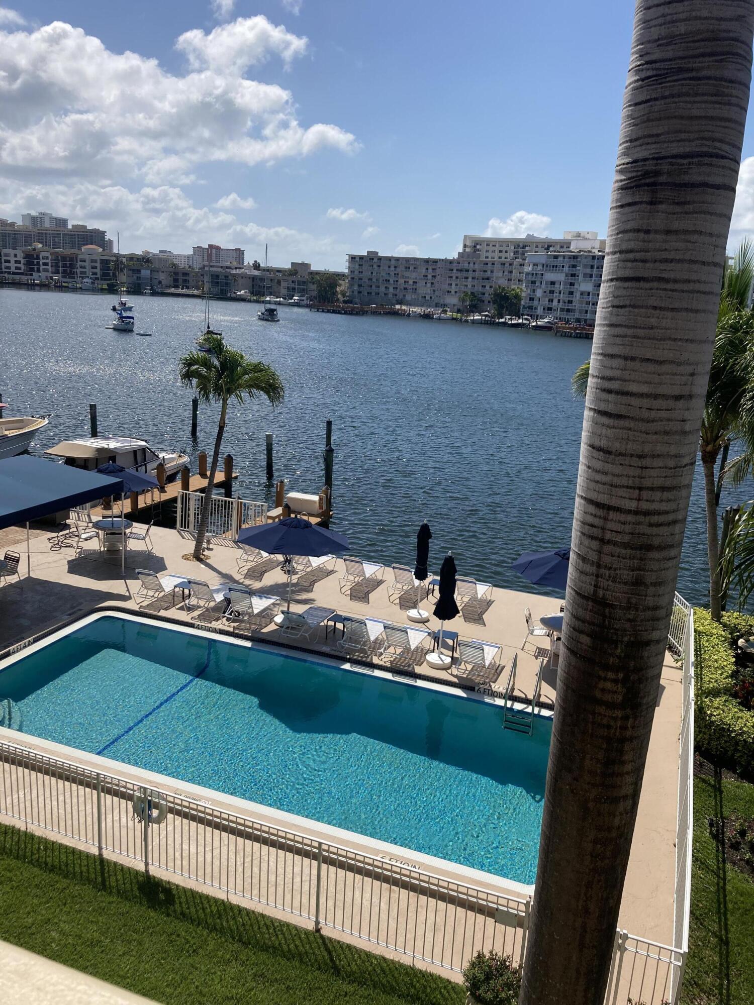 2000 Diana Drive 304