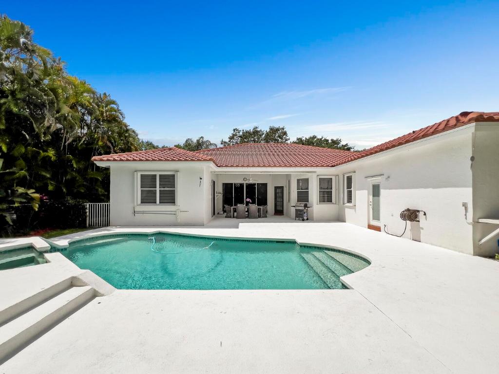 1565 NW 102nd Way, Coral Springs