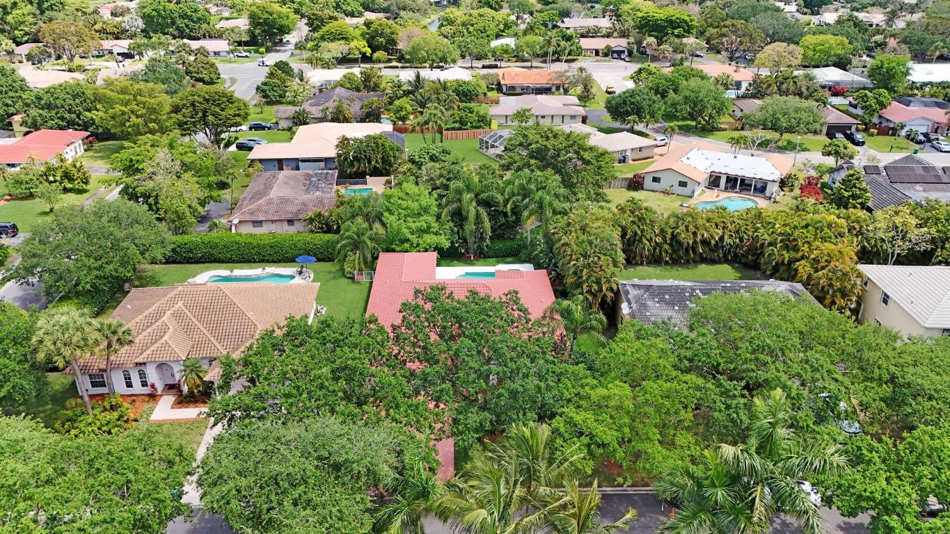 1565 NW 102nd Way, Coral Springs