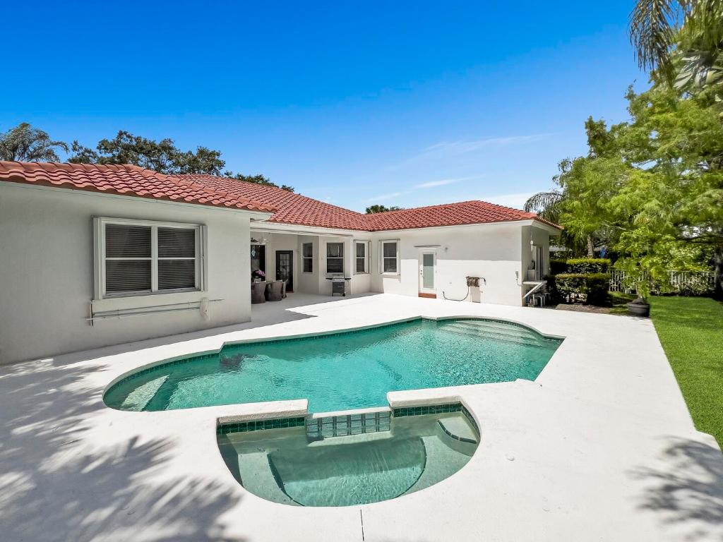 1565 NW 102nd Way, Coral Springs