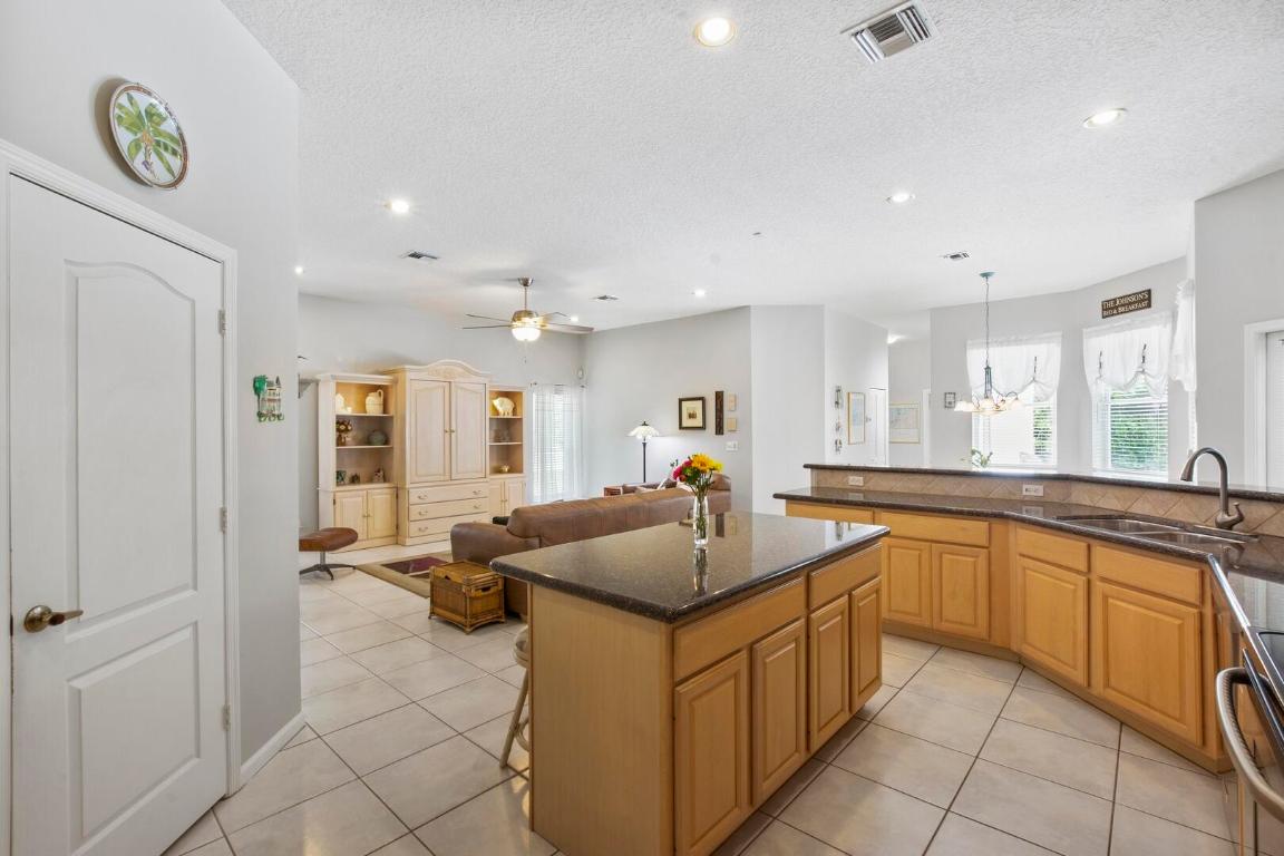 1565 NW 102nd Way, Coral Springs