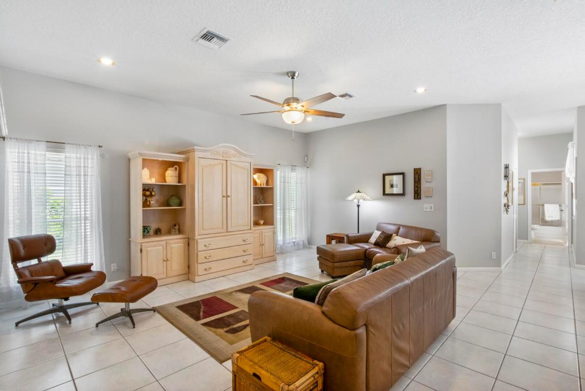 1565 NW 102nd Way, Coral Springs