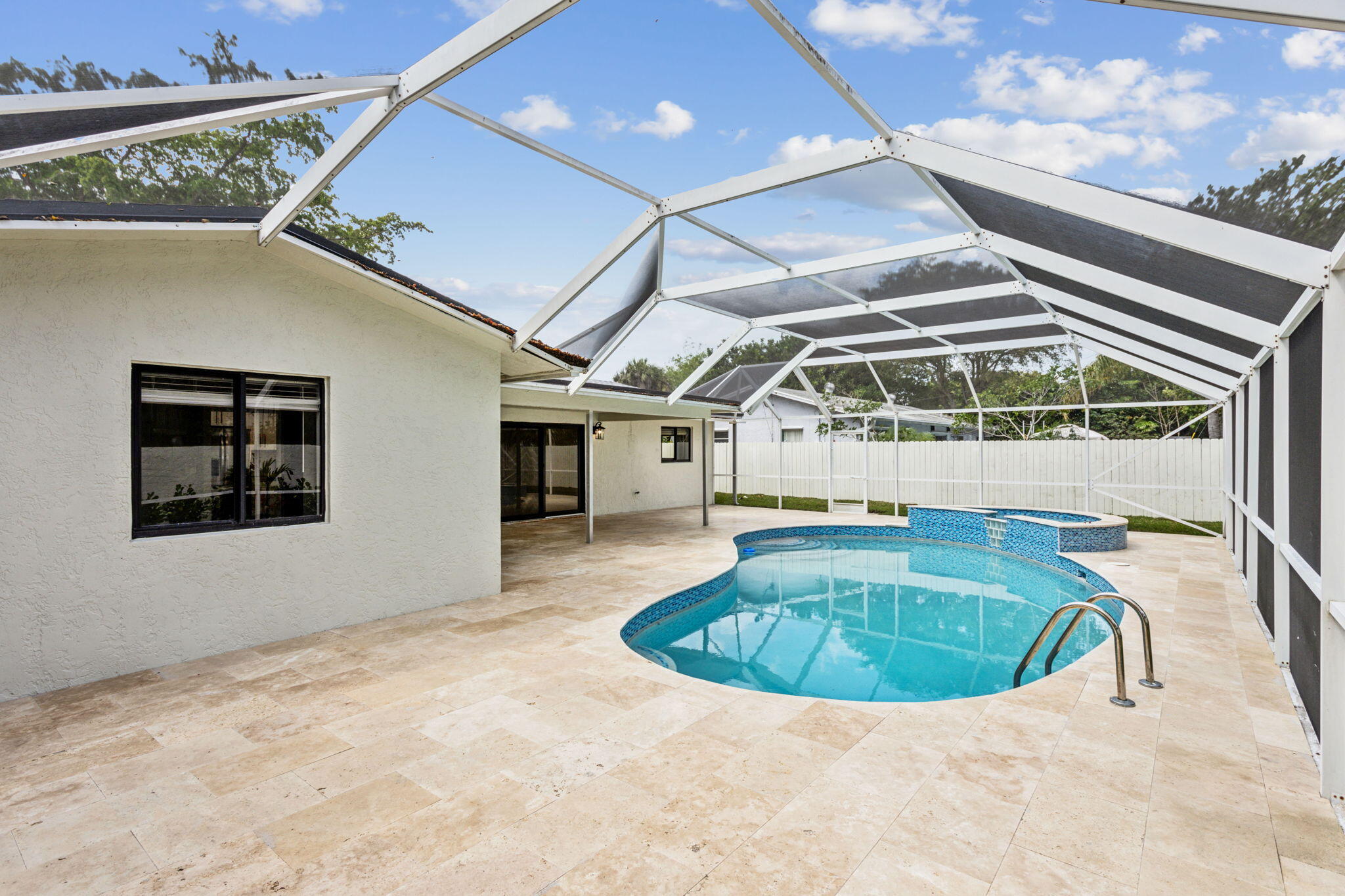 521 Curlew Road