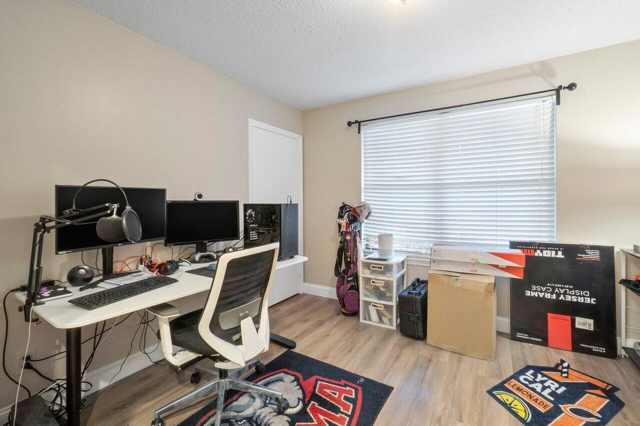 2307 N Congress Avenue 31