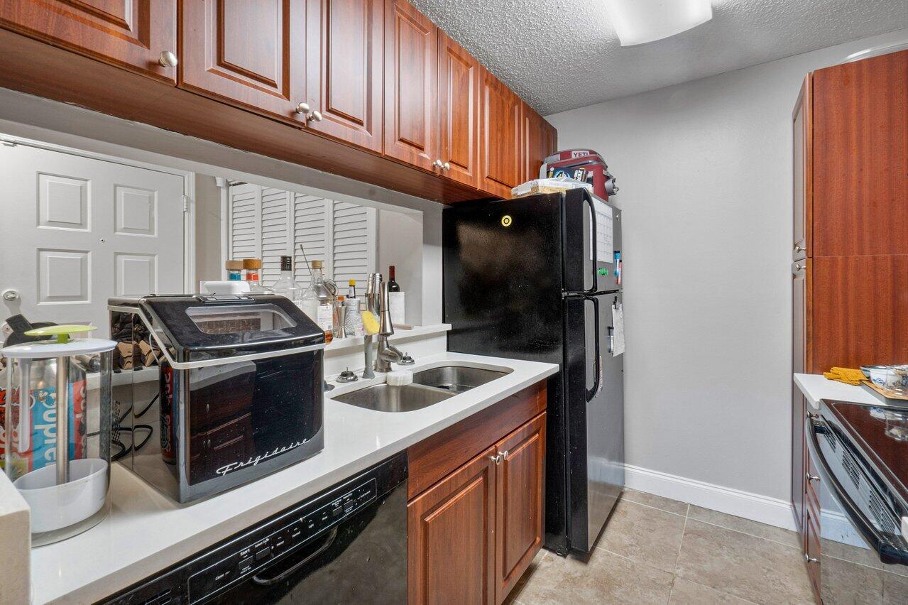 2307 N Congress Avenue 31