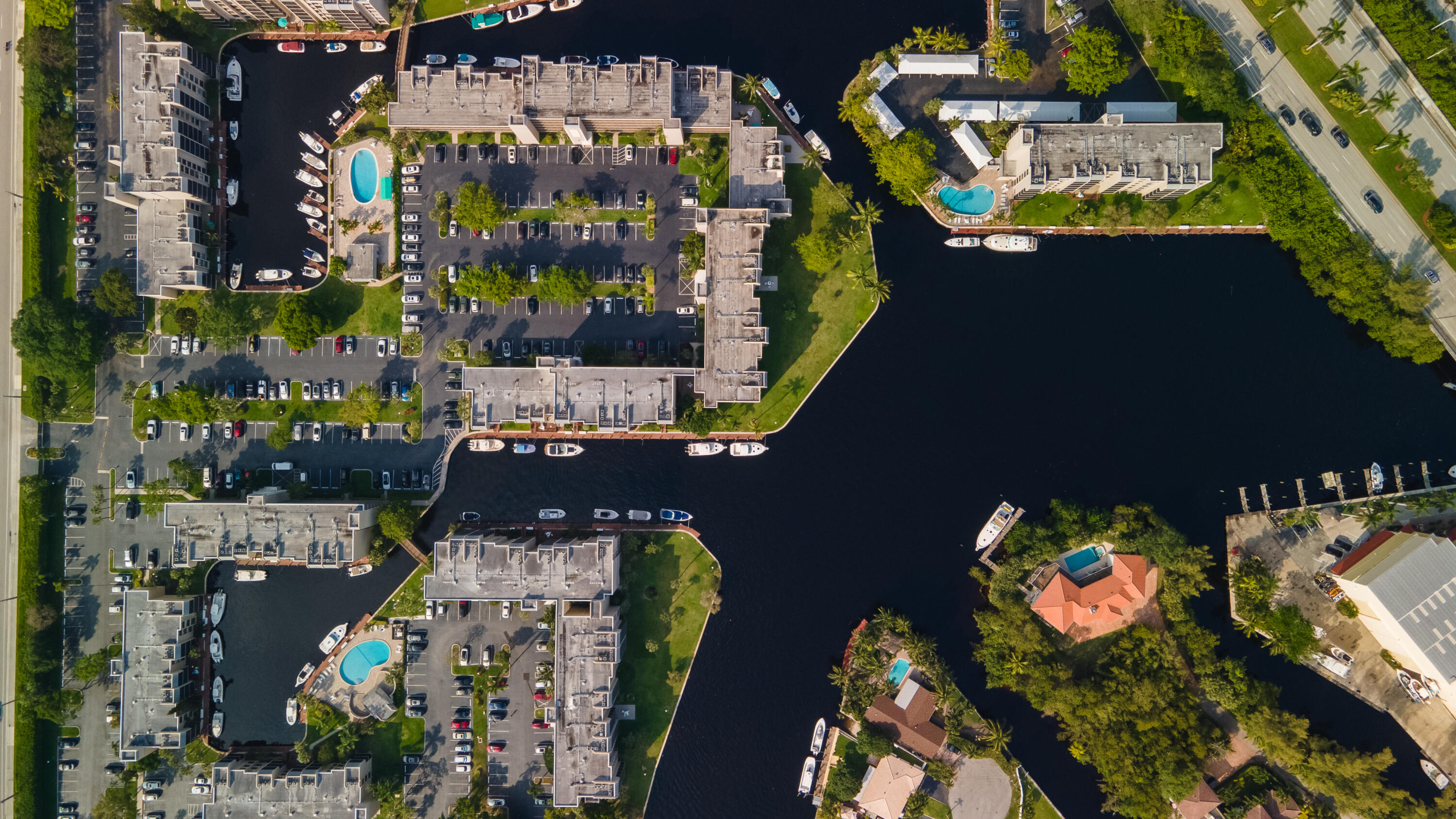 8 Royal Palm Way 203