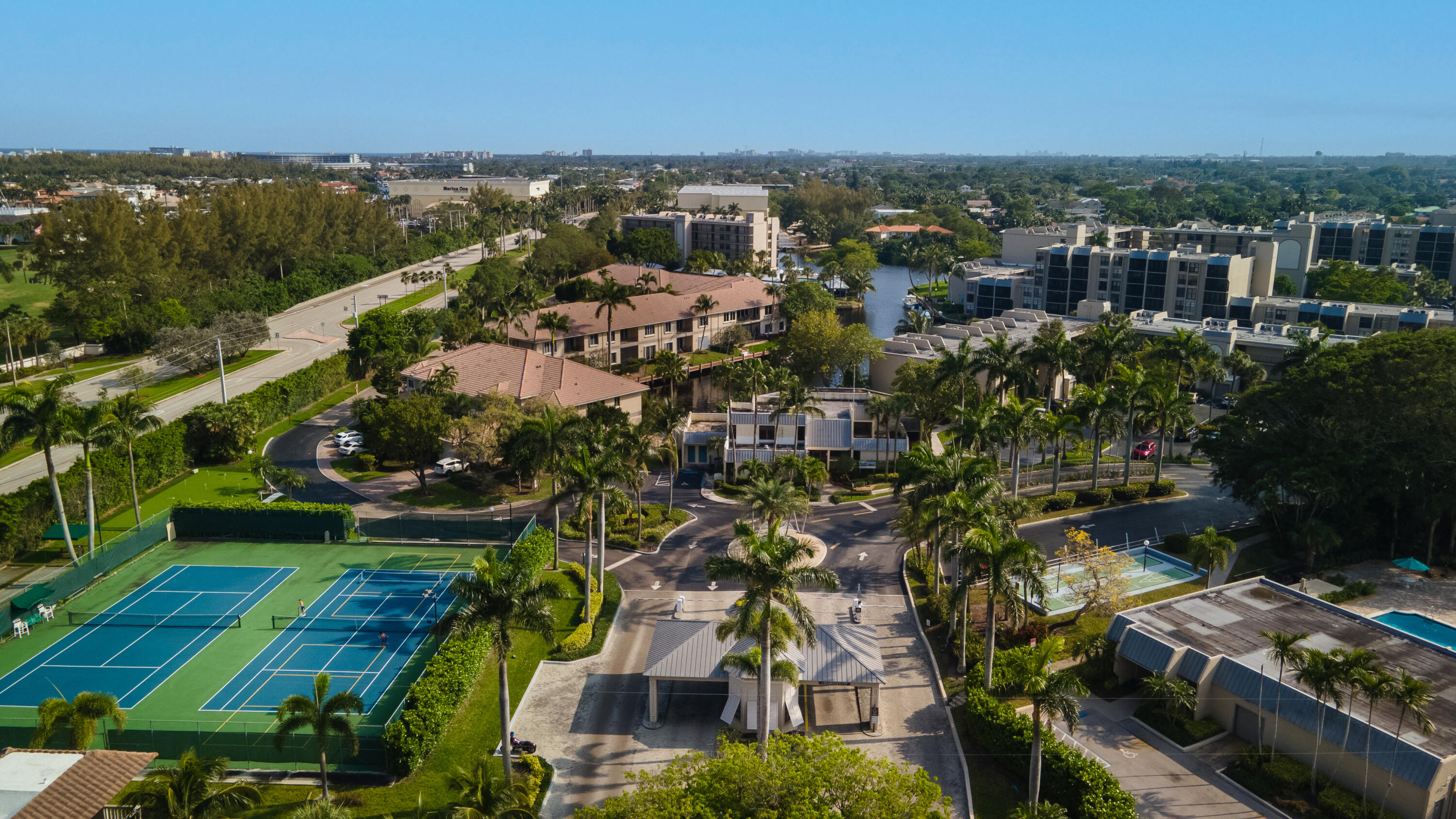 8 Royal Palm Way 203