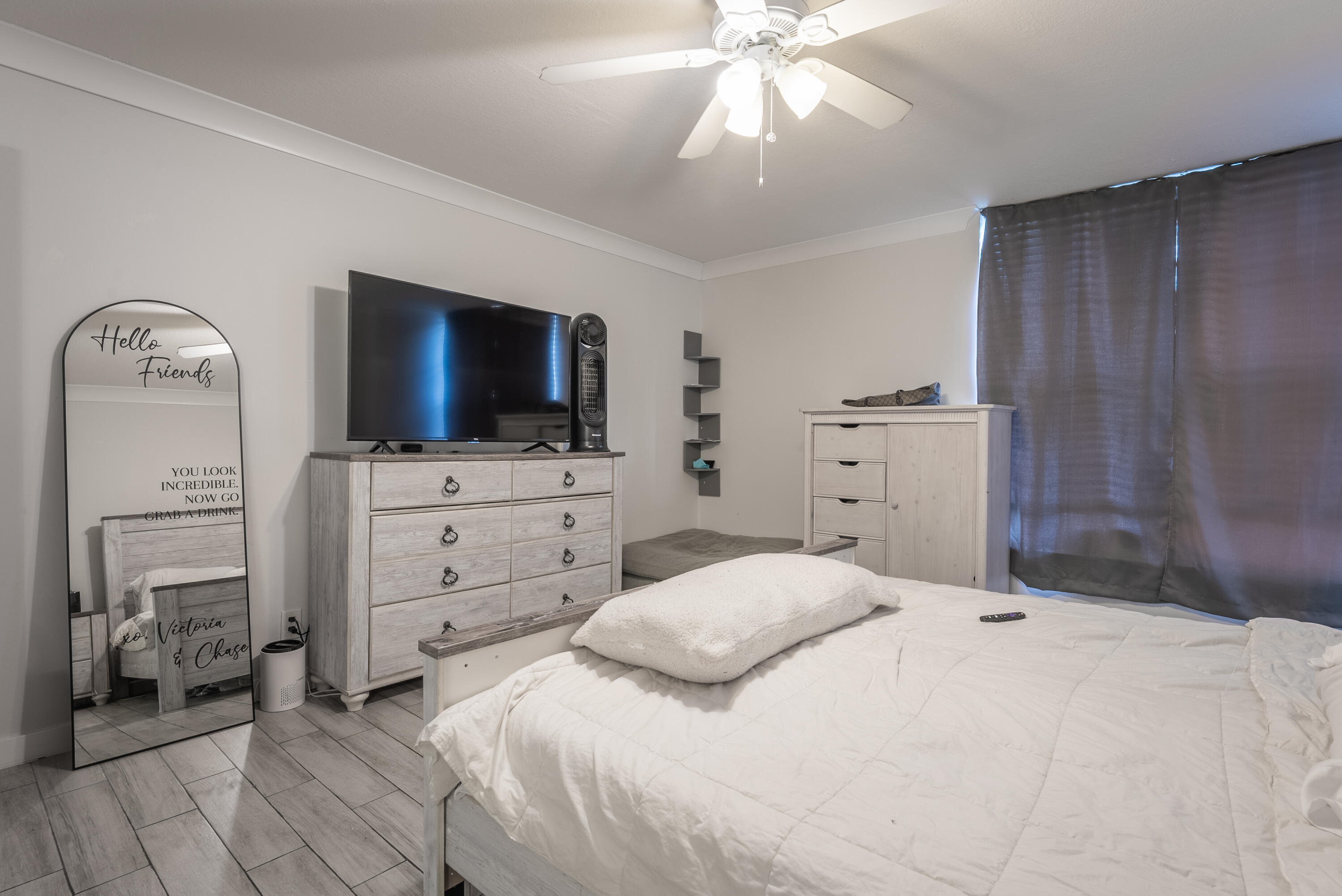 8 Royal Palm Way 203