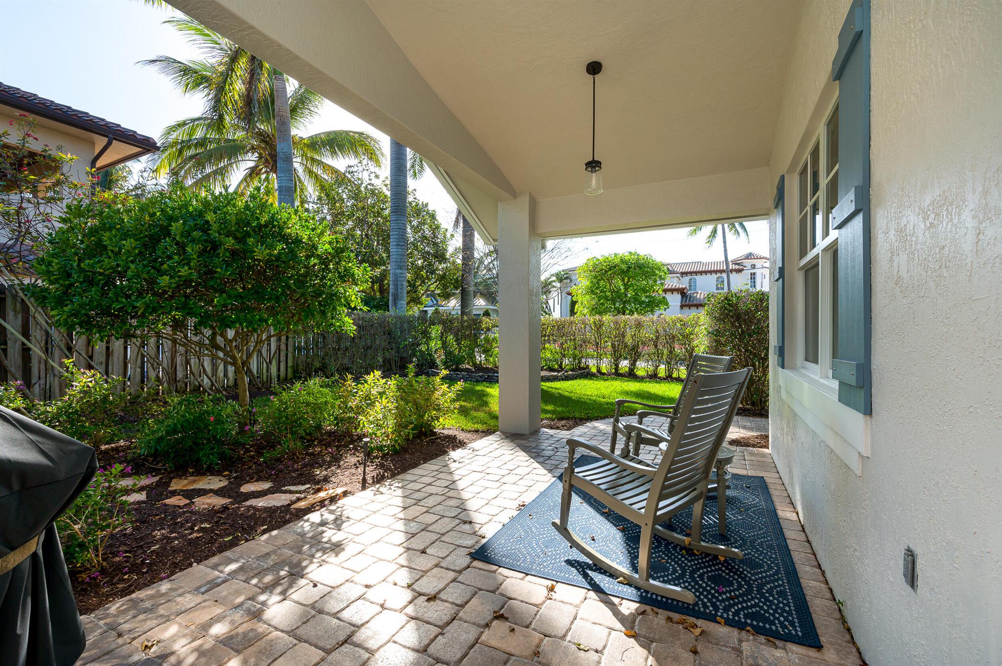 2712 NE 31st Court