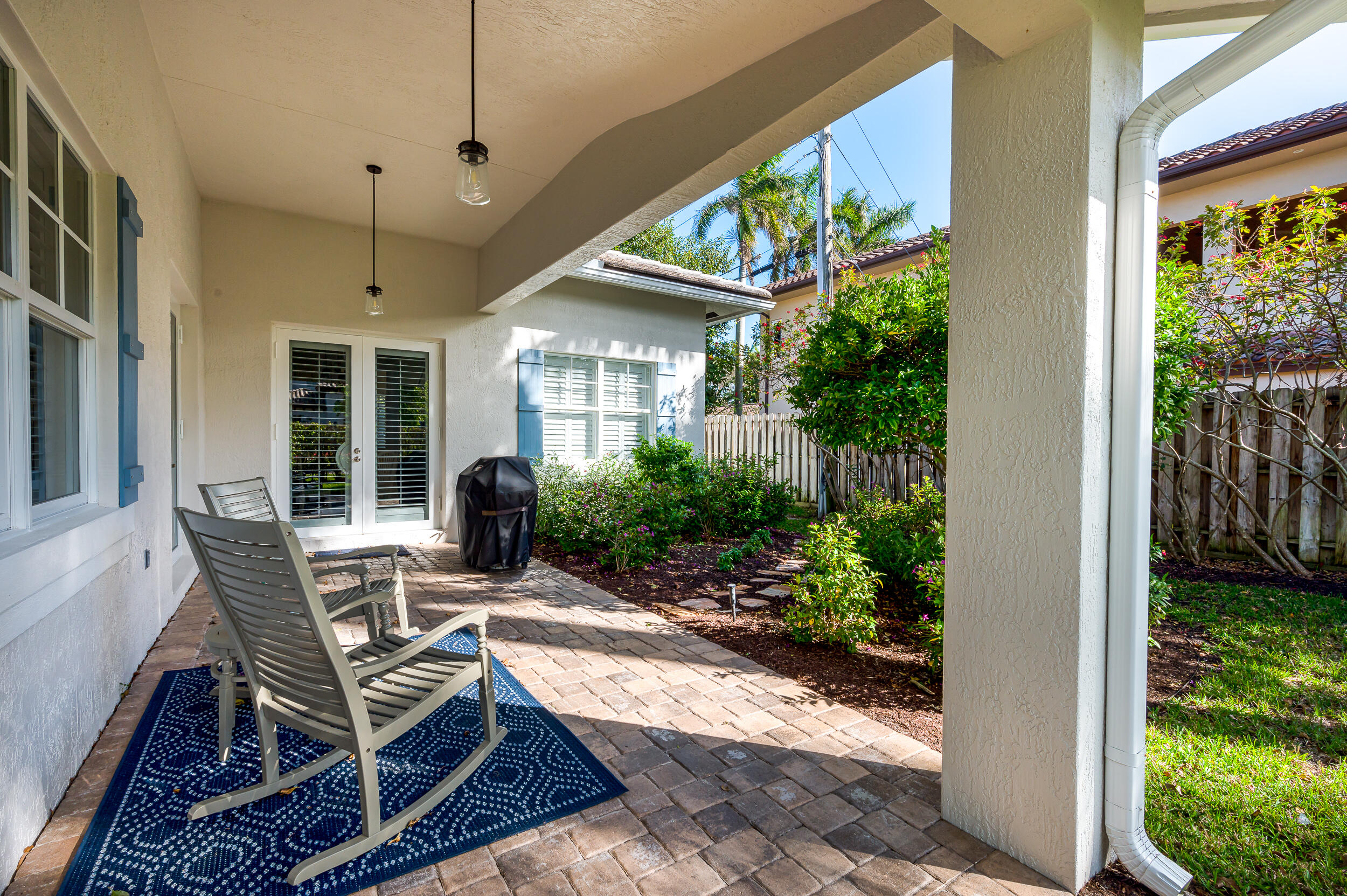 2712 NE 31st Court