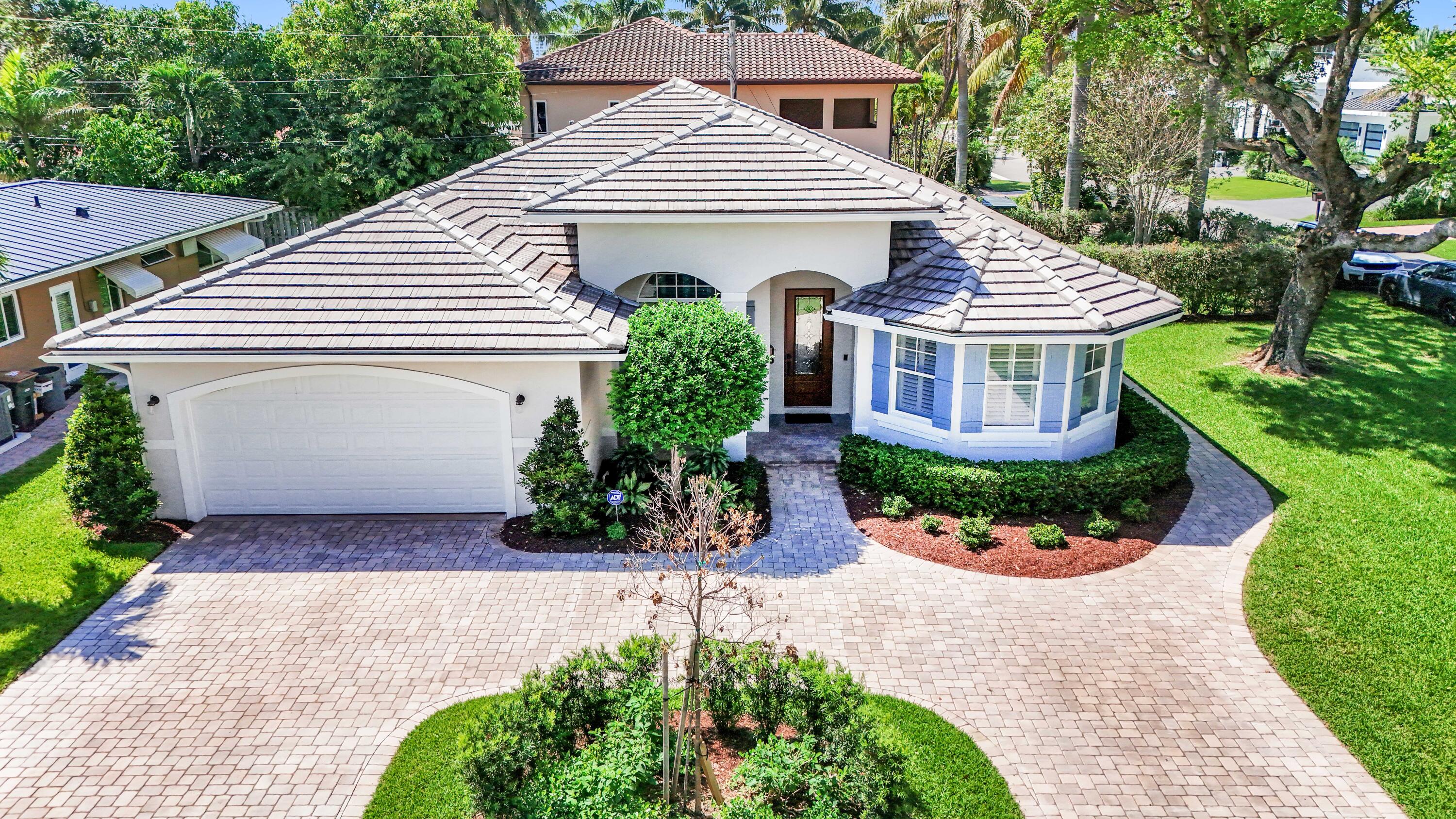 2712 NE 31st Court