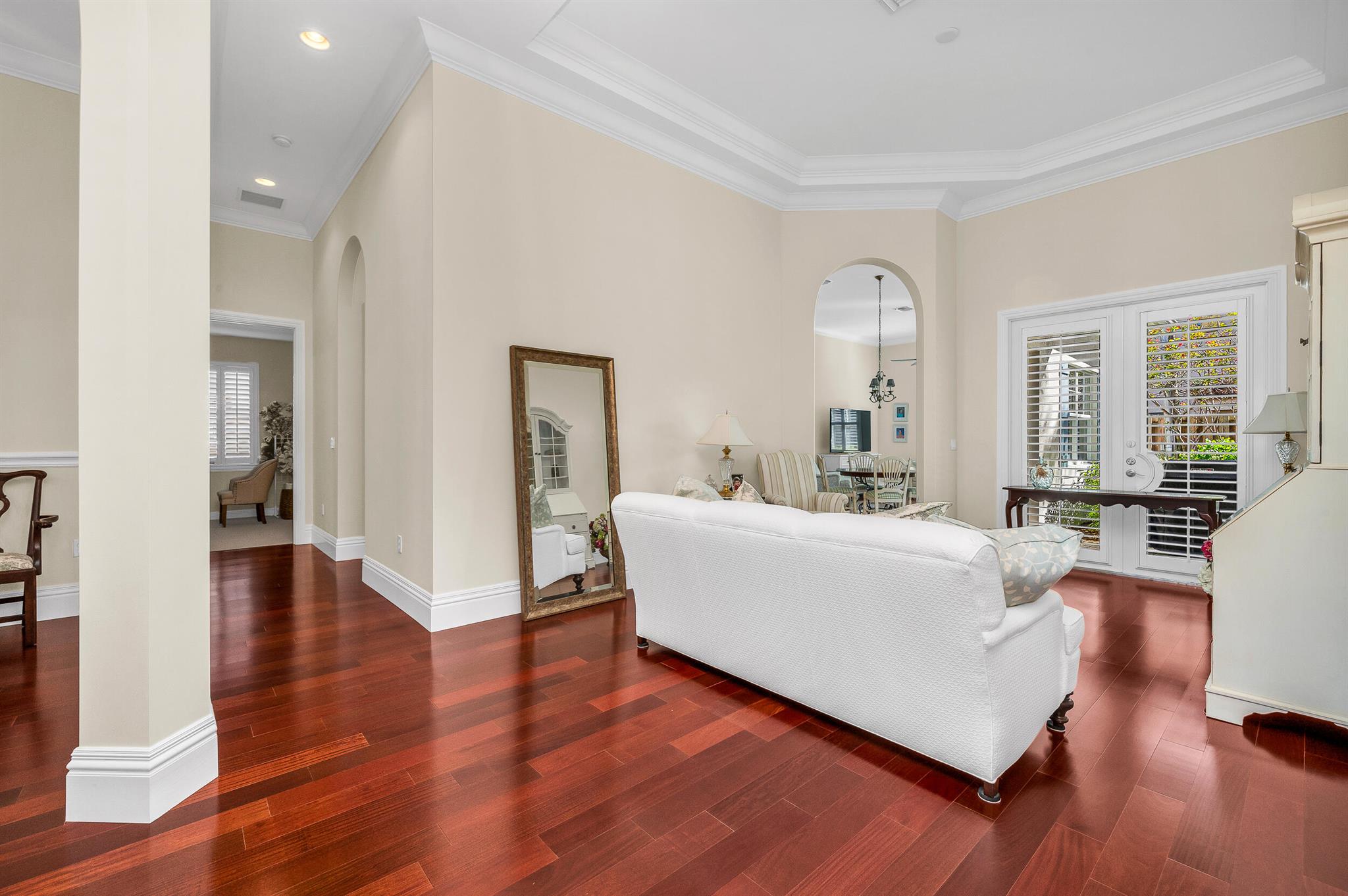 2712 NE 31st Court