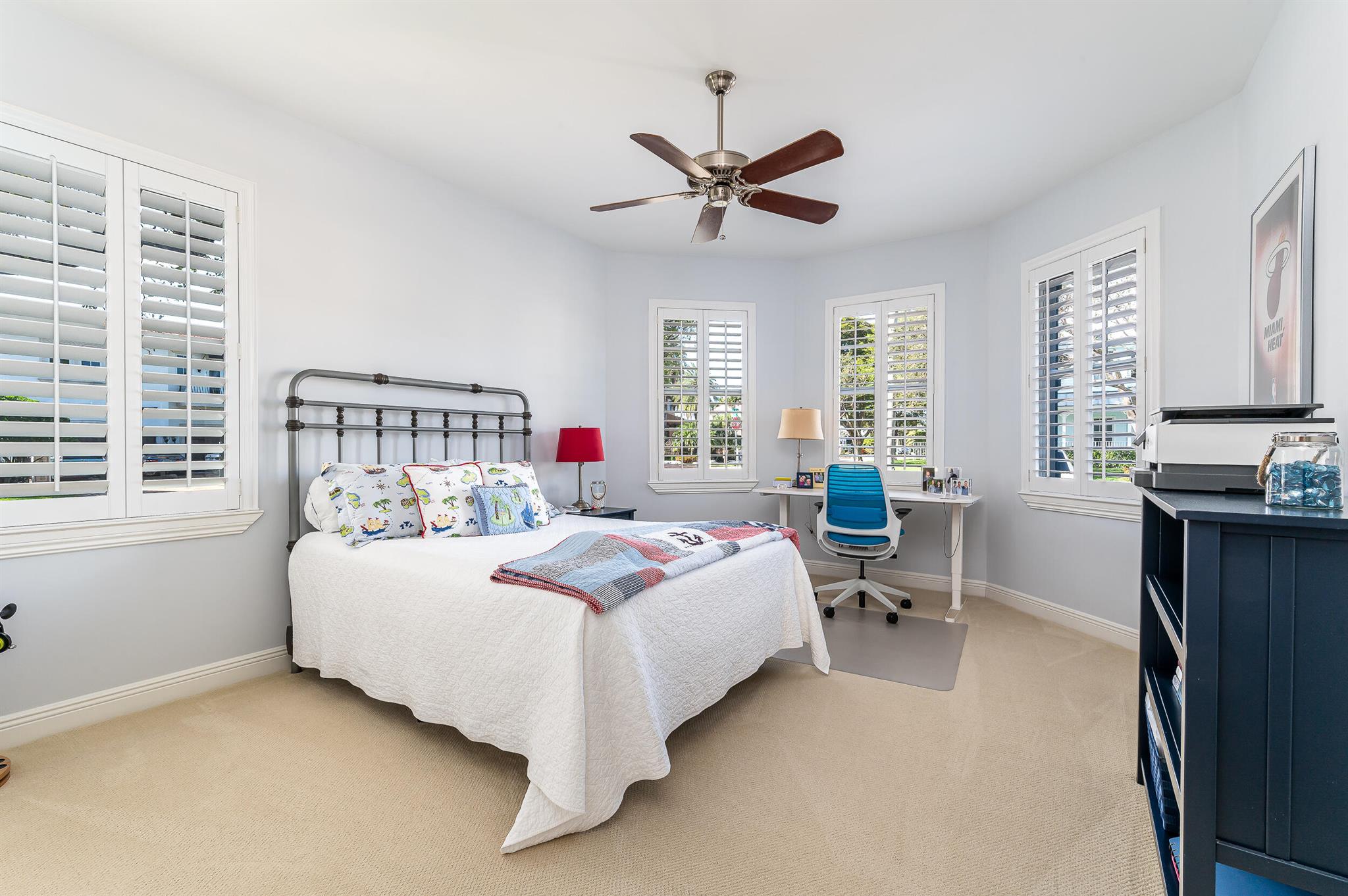 2712 NE 31st Court