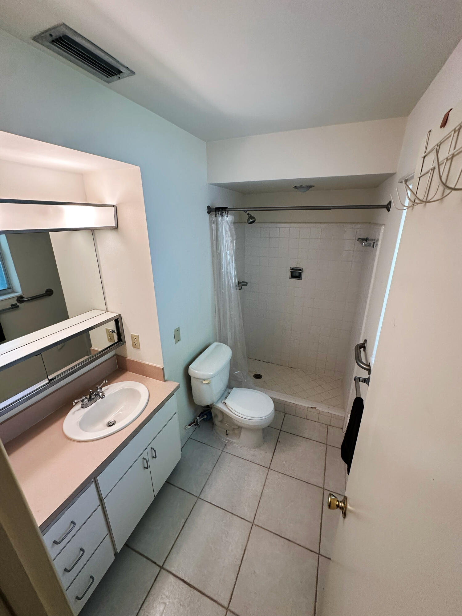2180 NE 44th Street