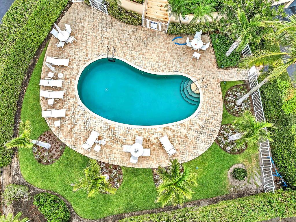 2103 S Ocean Boulevard 3-C, Delray Beach Unit: 3-C