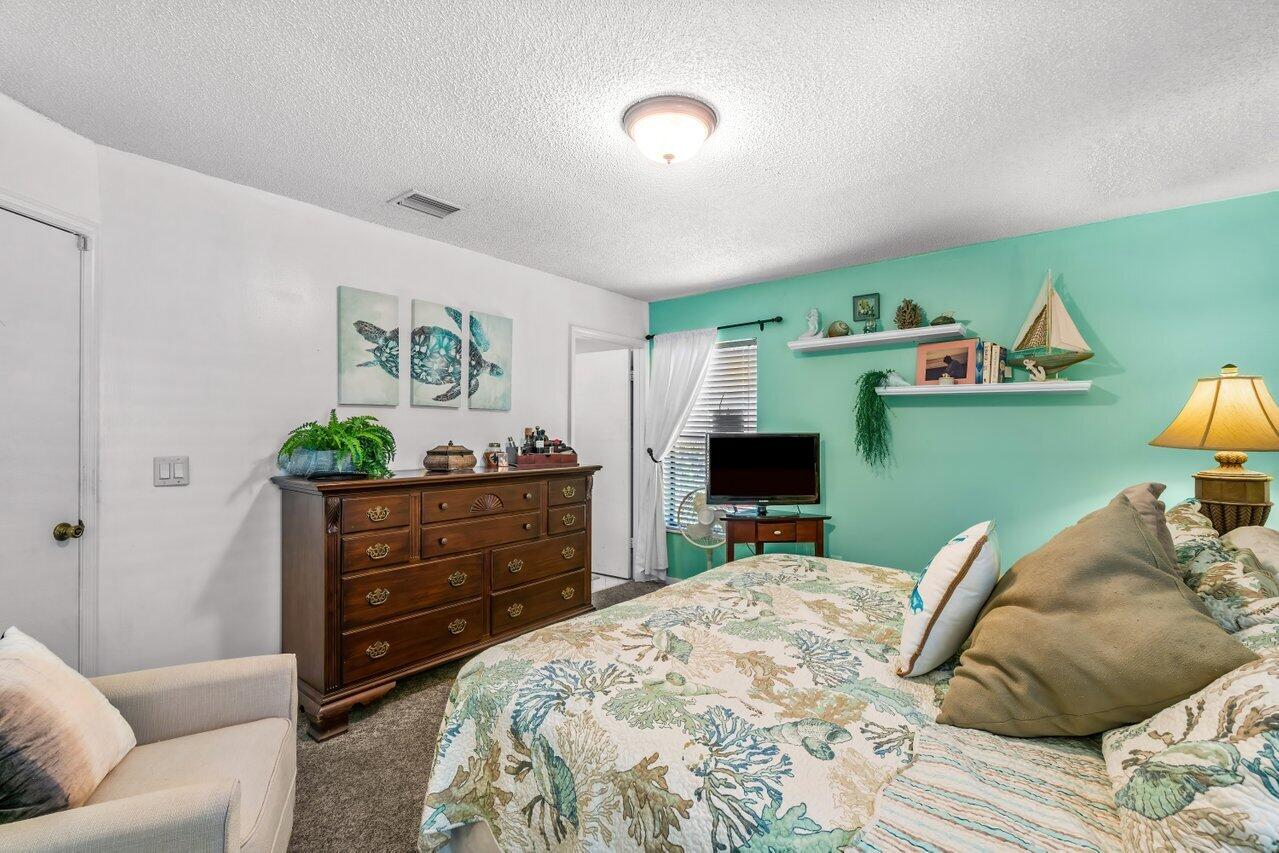 4661 Pine Grove Drive 4661