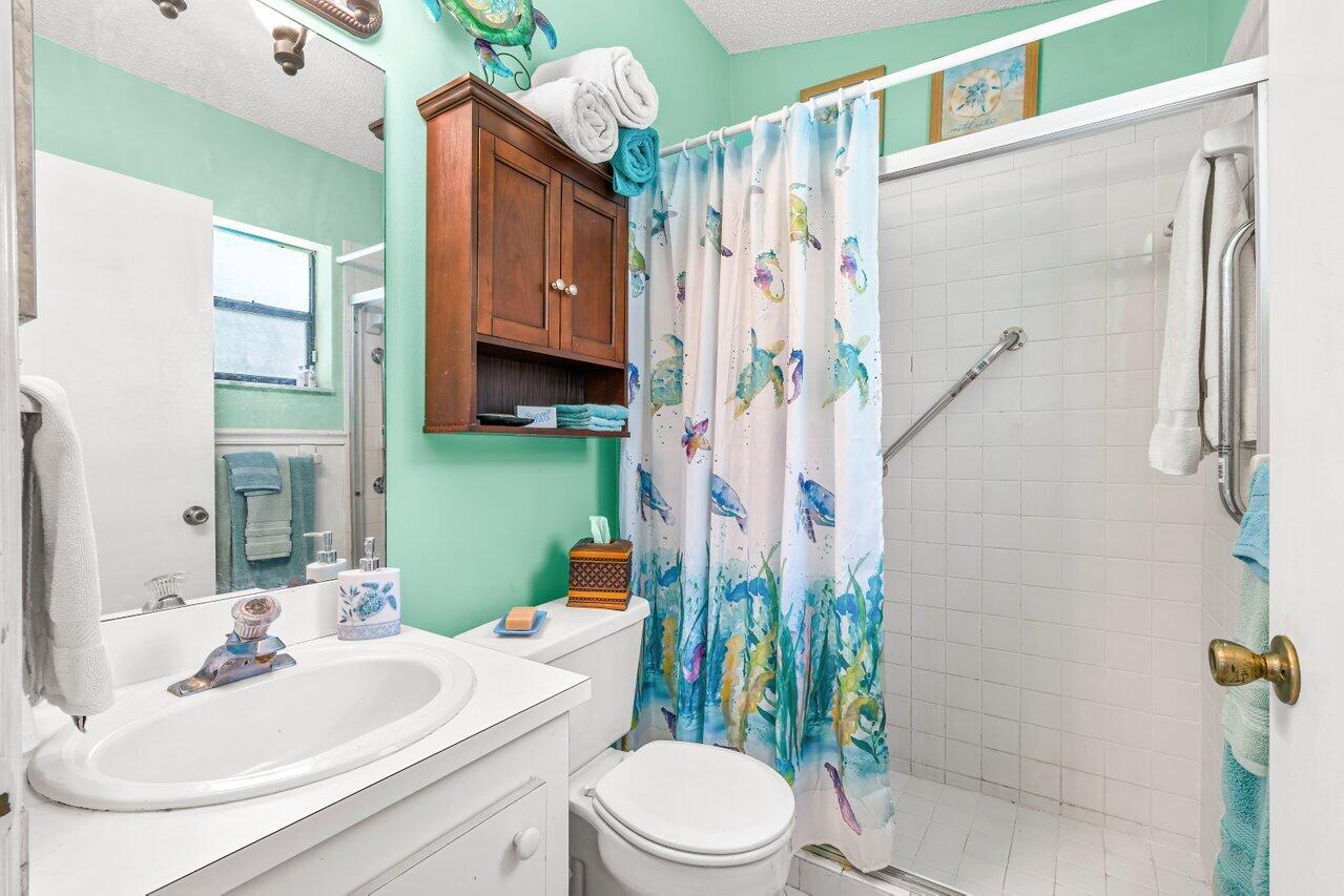 4661 Pine Grove Drive 4661