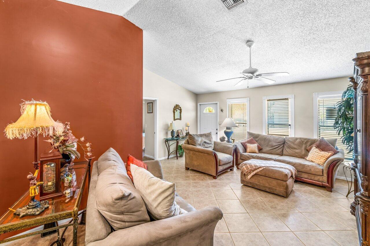 4661 Pine Grove Drive 4661