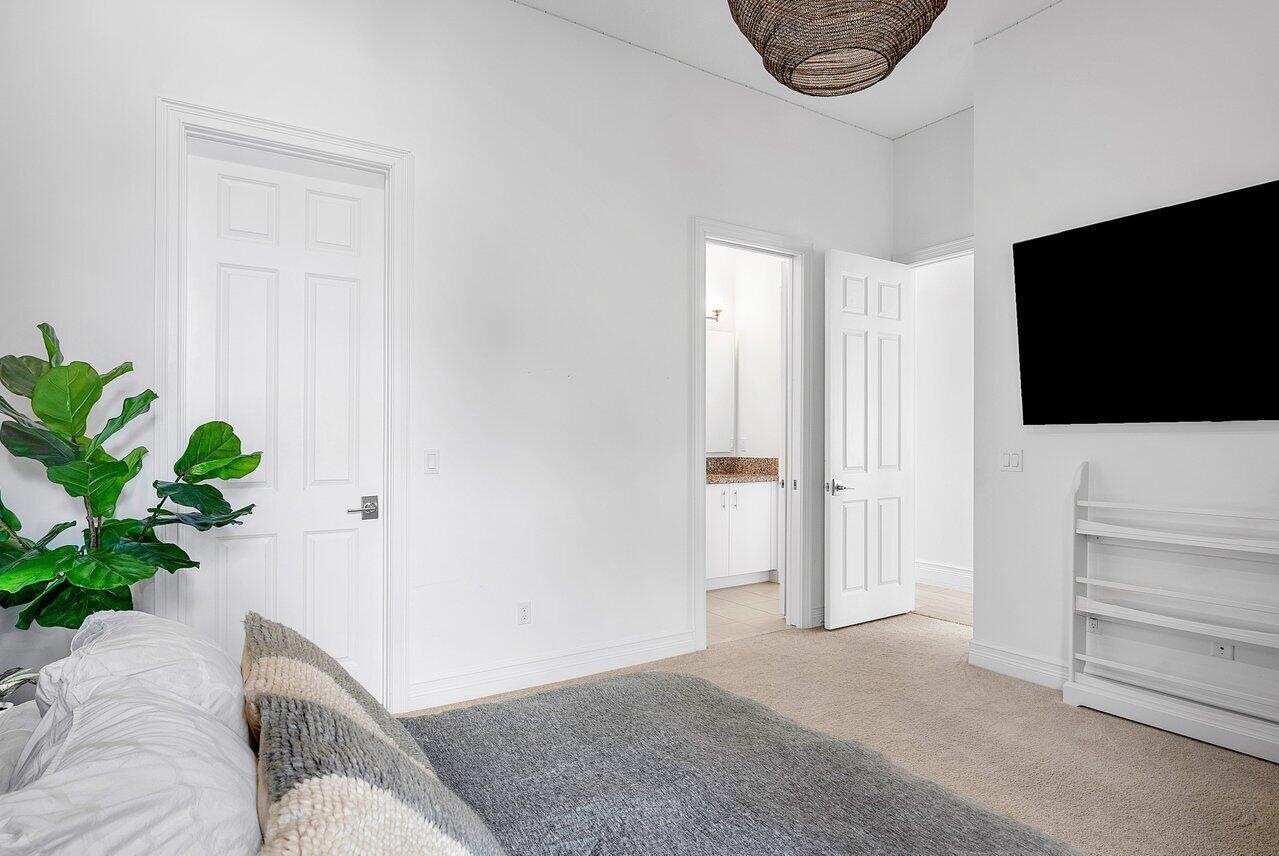 9180 Benedetta Place