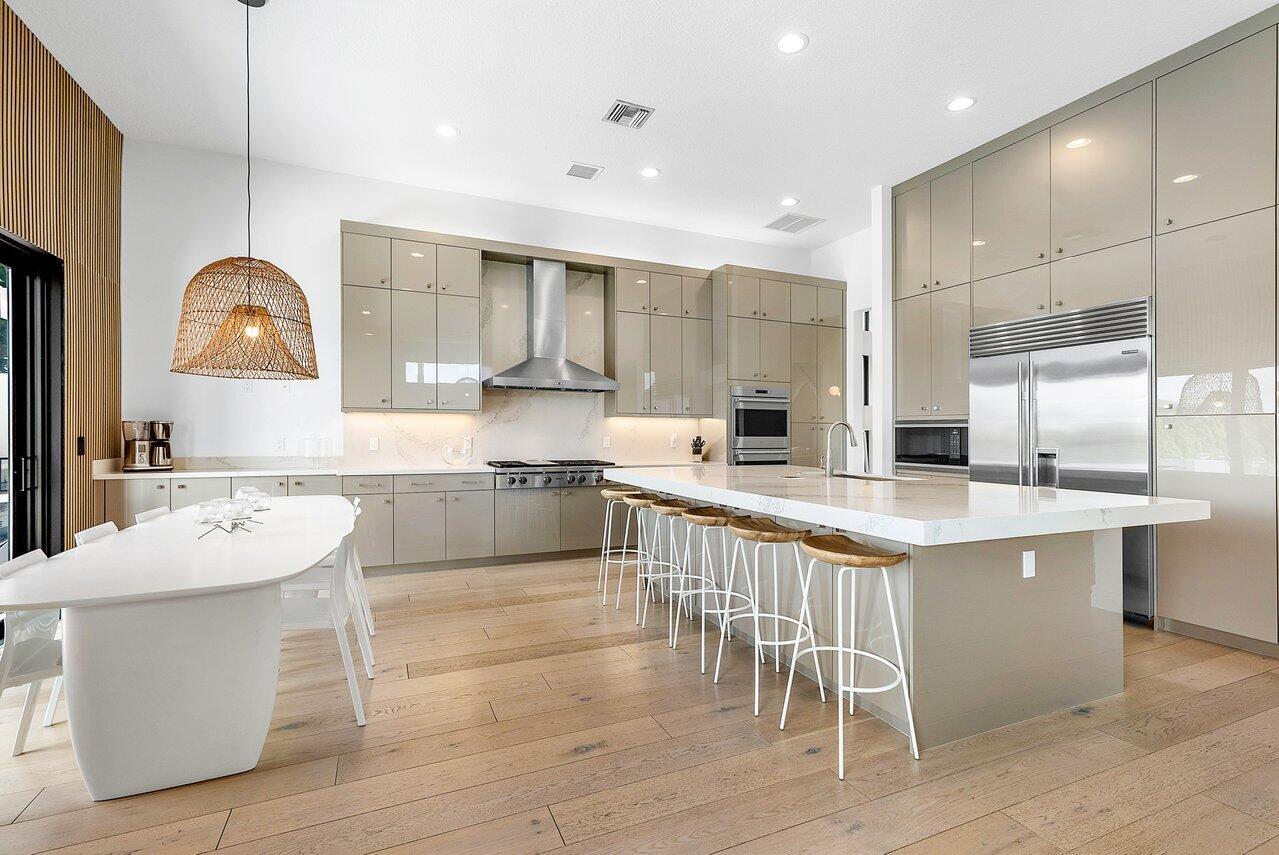 9180 Benedetta Place