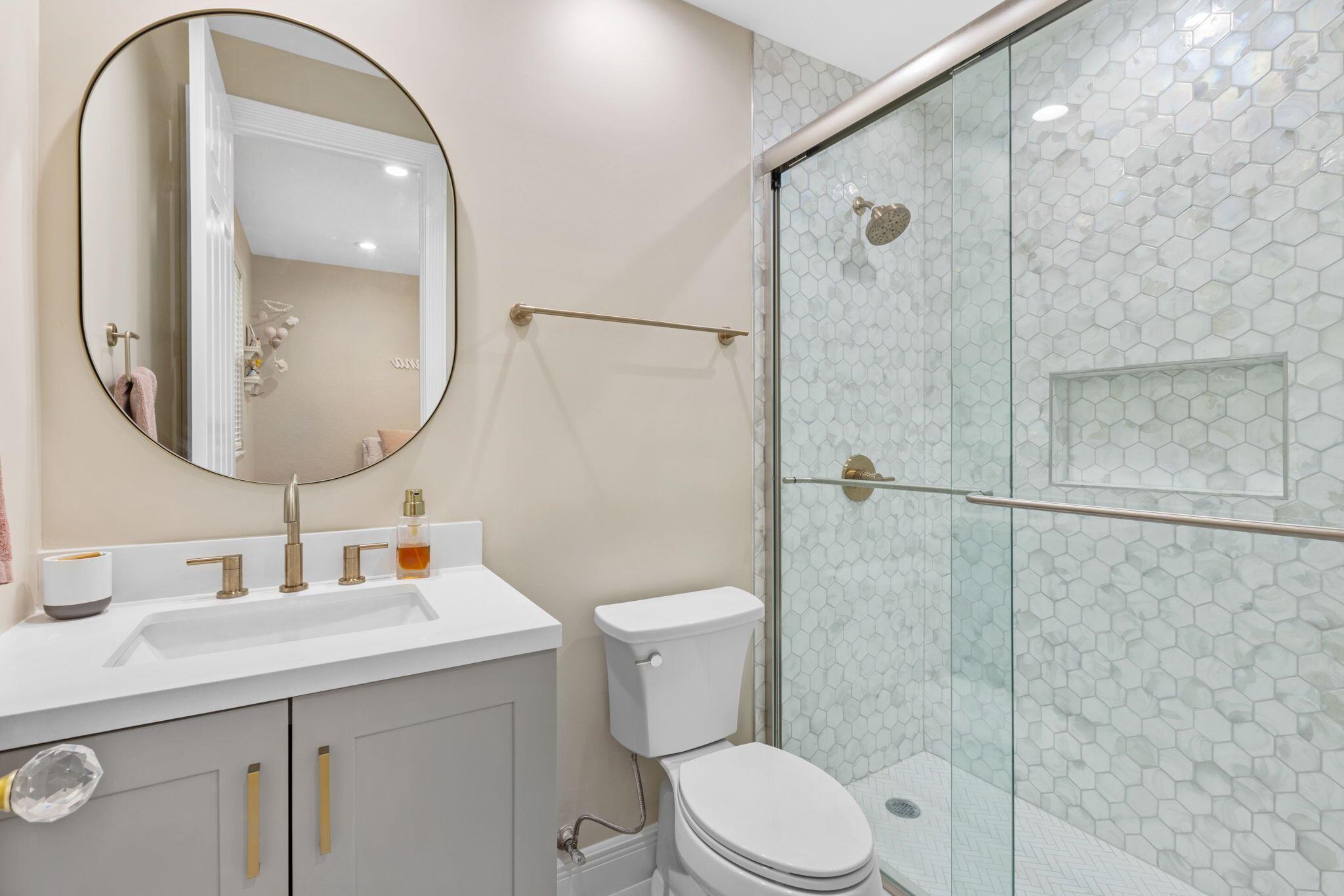 21159 Falls Ridge Way