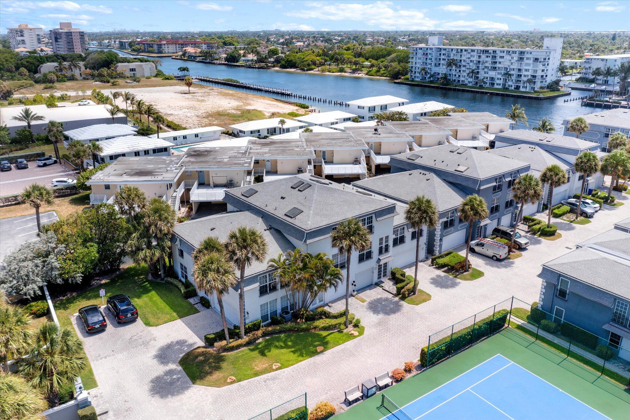 1194 Hillsboro Mile 31