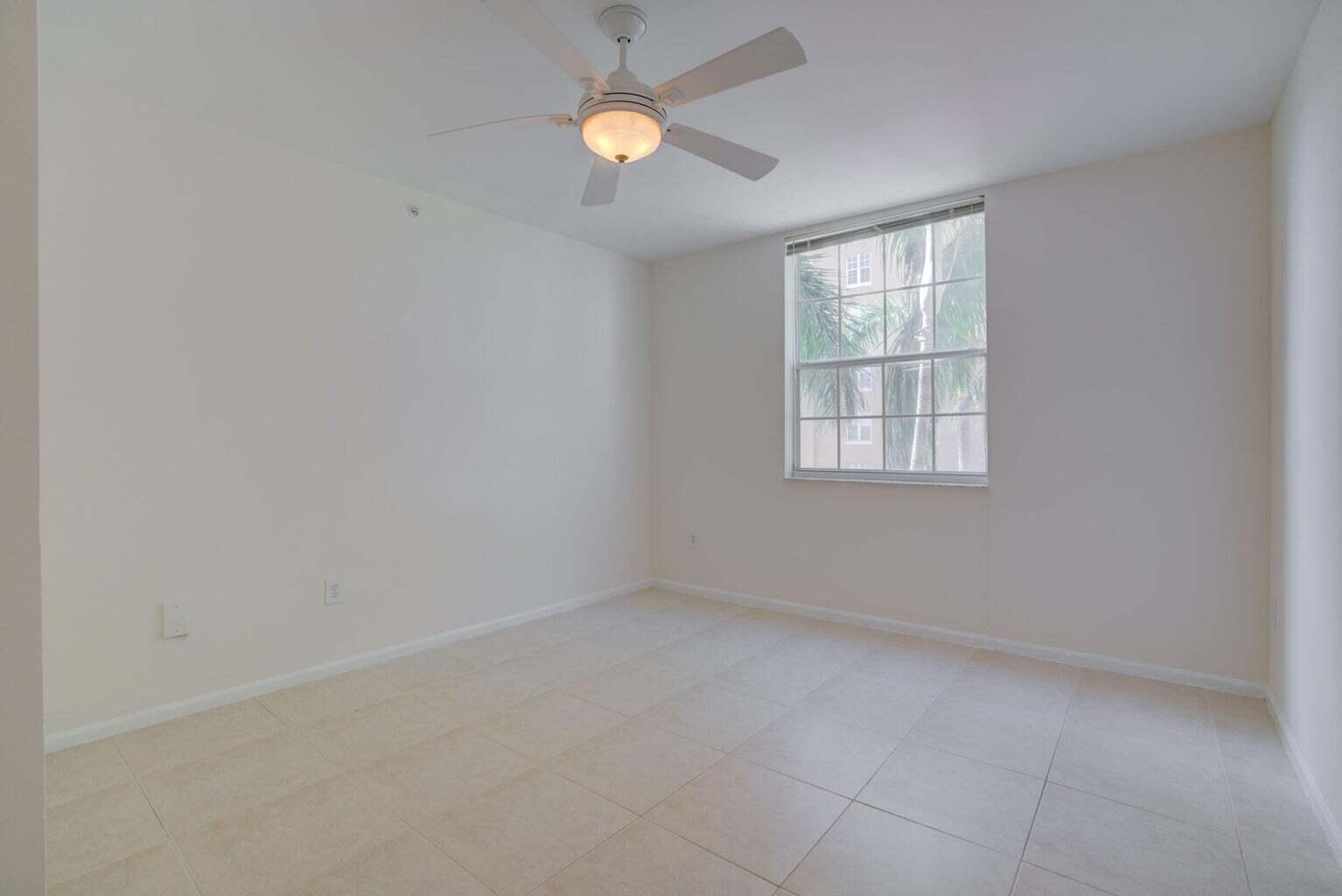780 S Sapodilla Avenue 411