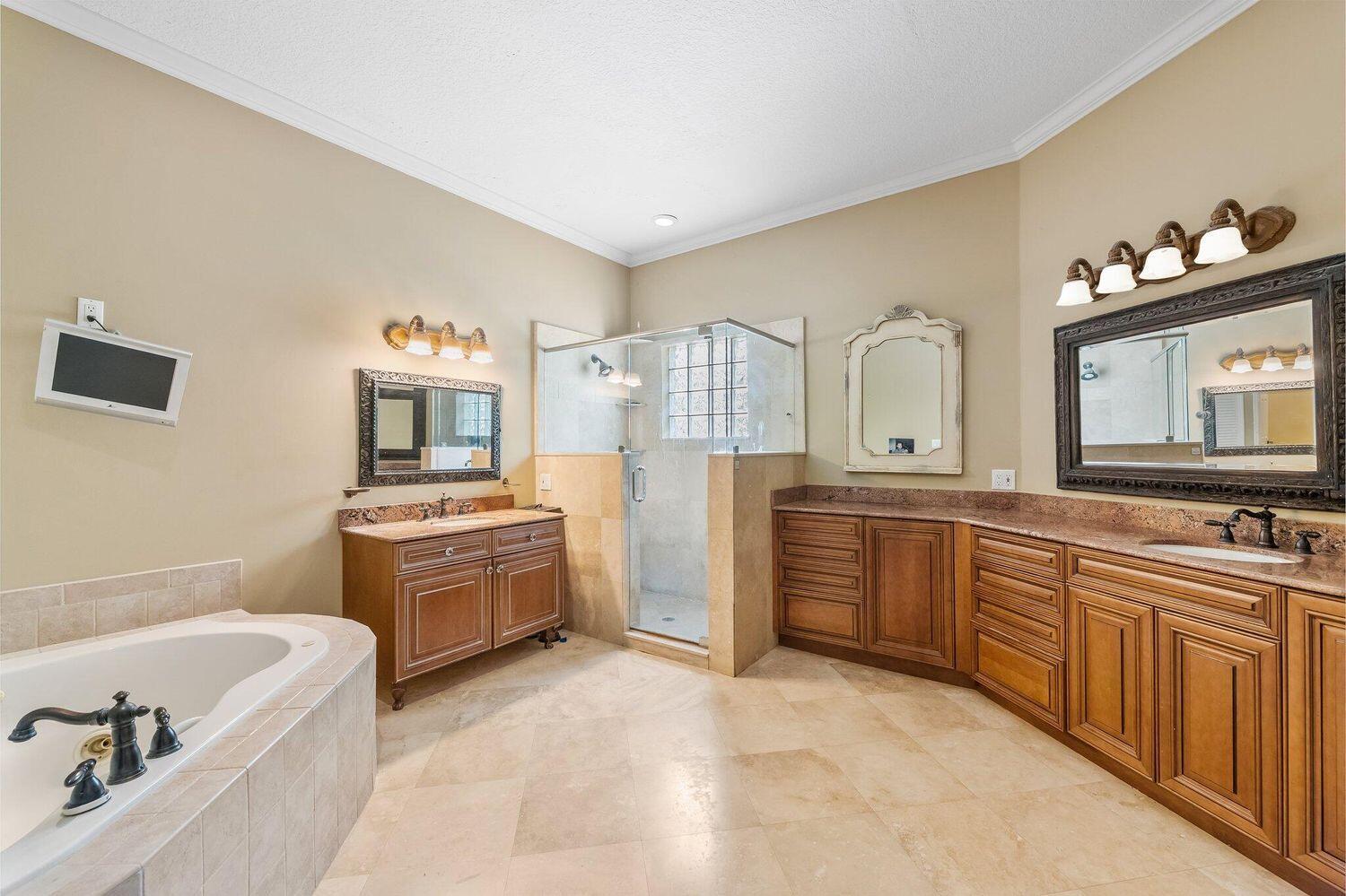 8090 Twin Lake Drive