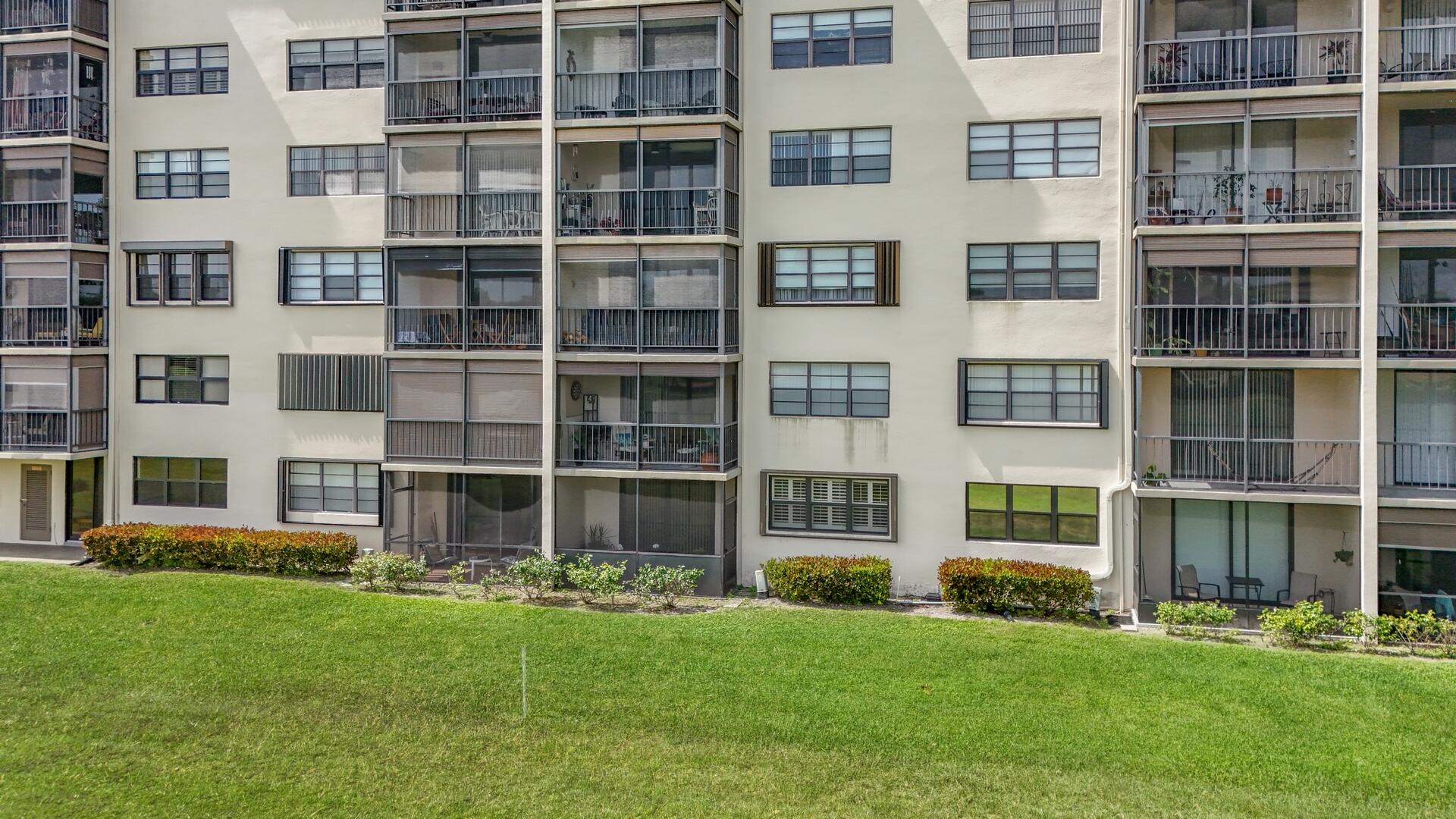 2430 Deer Creek Country Club Boulevard 208-2, Deerfield Beach Unit: 208-2