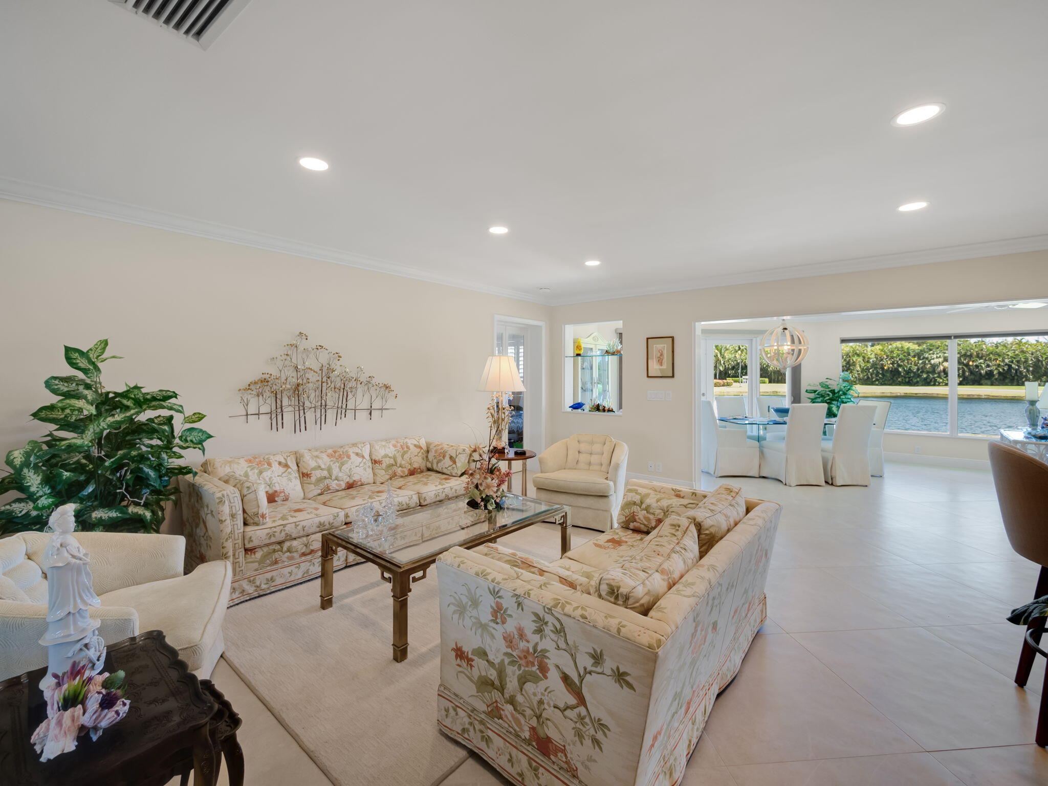 302 Cedar Key Circle, Atlantis