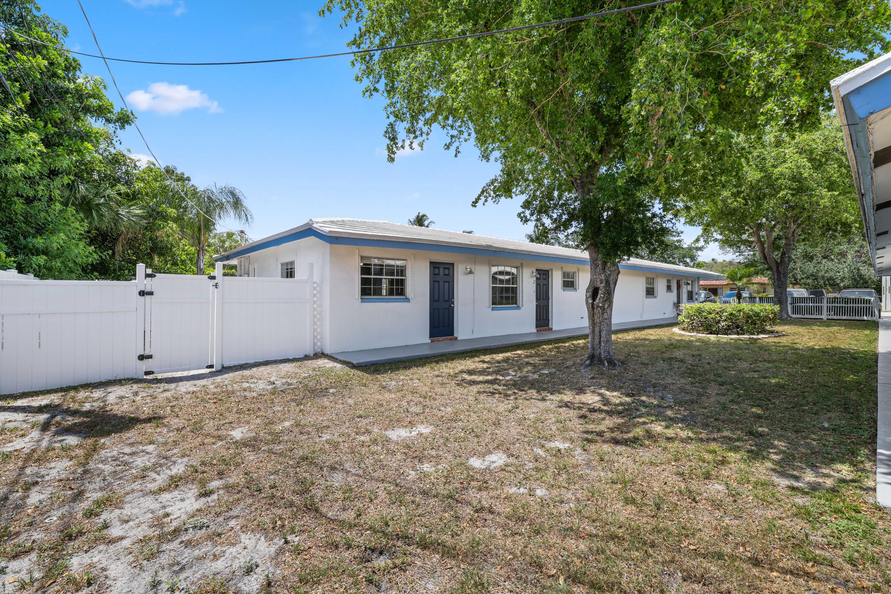 420 NE 11th Avenue 1-2