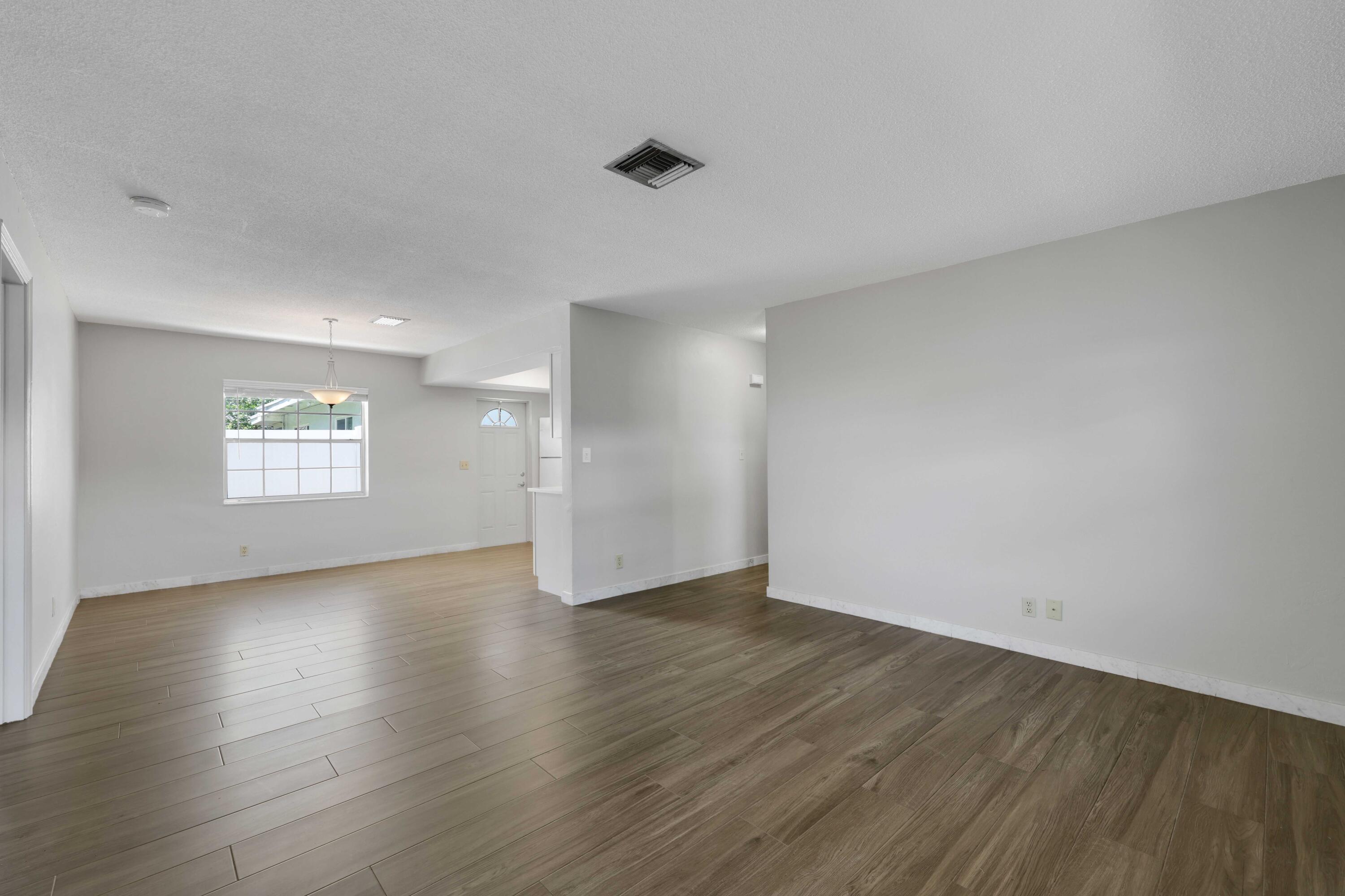 420 NE 11th Avenue 1-2