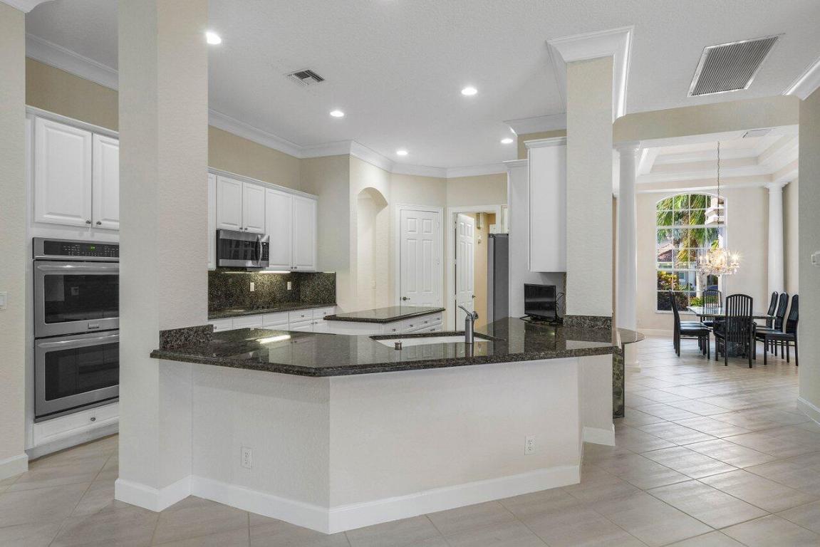 21175 Falls Ridge Way, Boca Raton