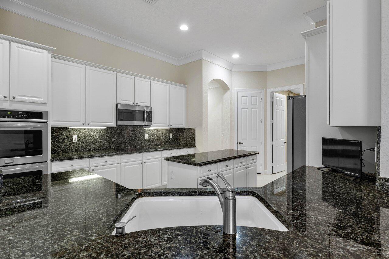 21175 Falls Ridge Way, Boca Raton