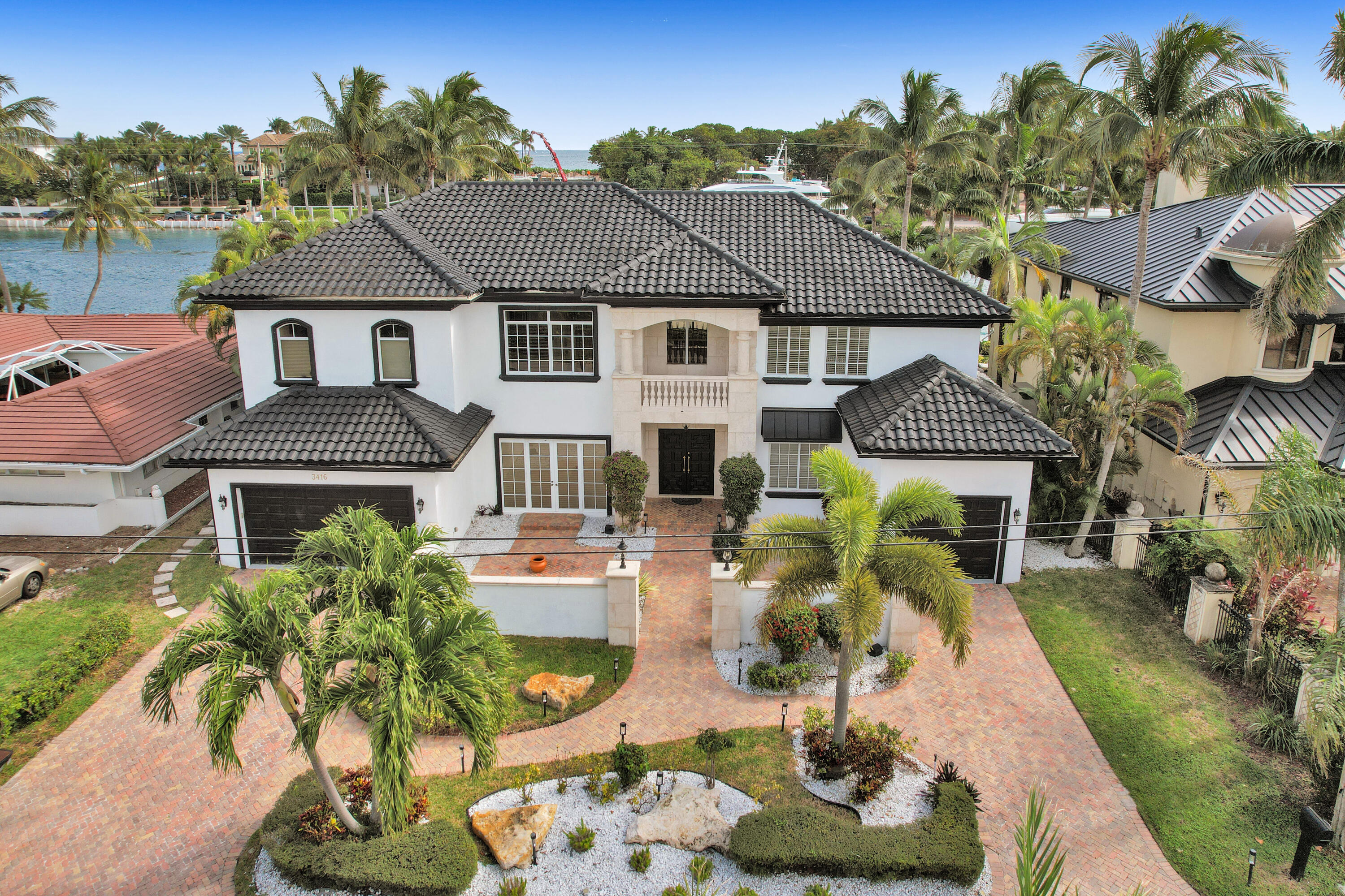 3416 NE 31 Avenue, Lighthouse Point