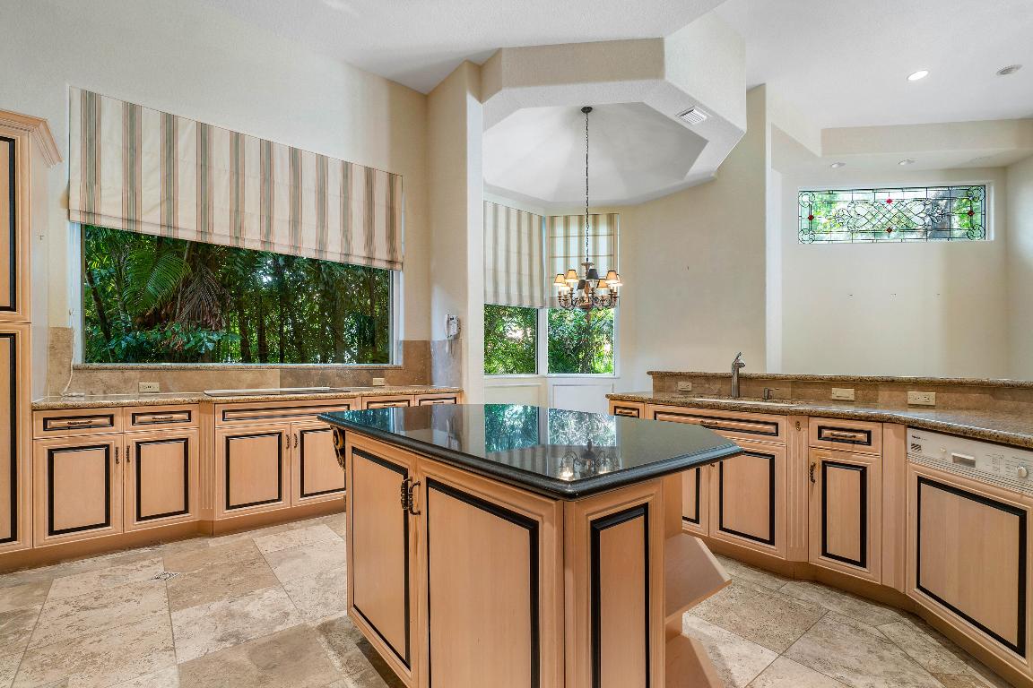 7398 Orangewood Lane, Boca Raton