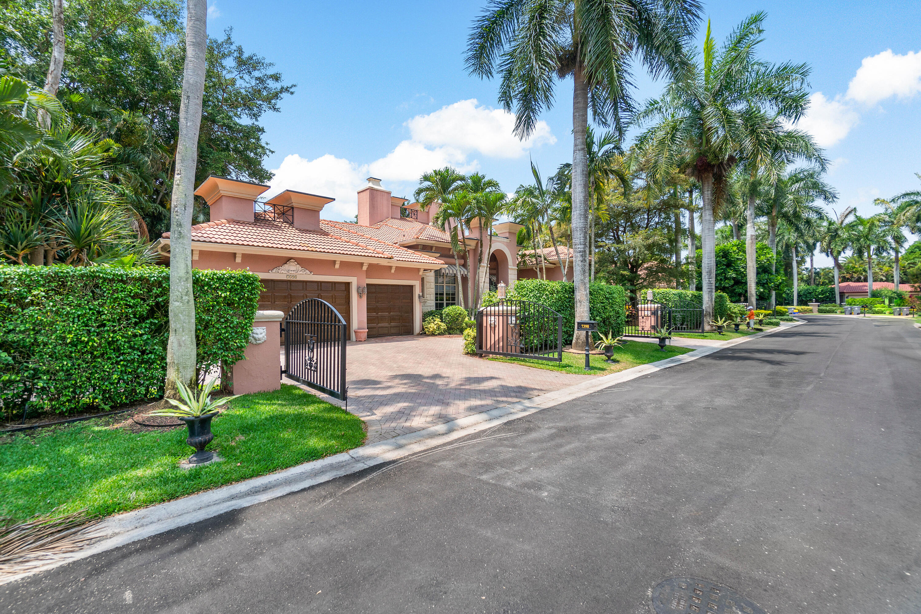 7398 Orangewood Lane, Boca Raton