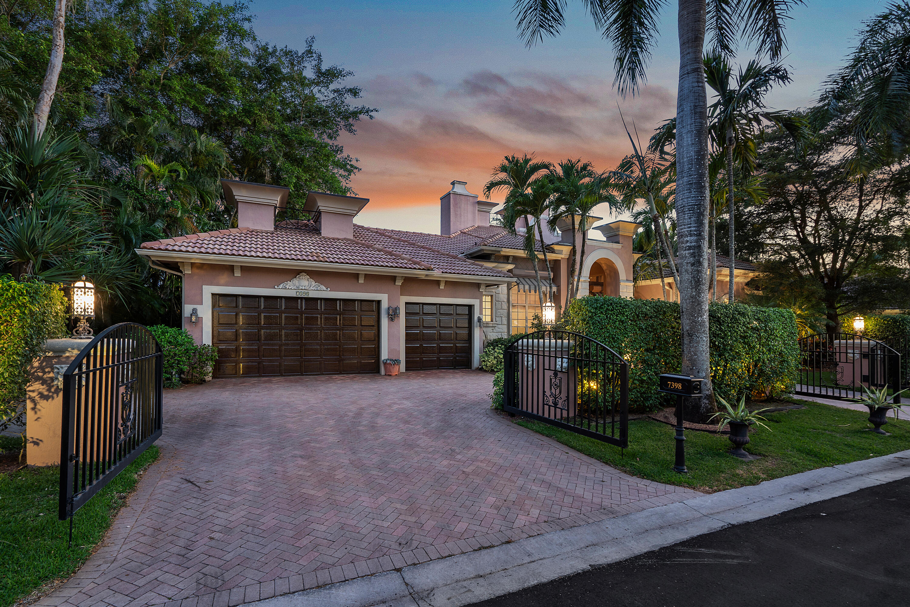 7398 Orangewood Lane, Boca Raton