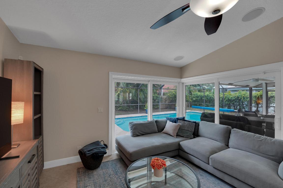 5192 Deerhurst Crescent Circle, Boca Raton