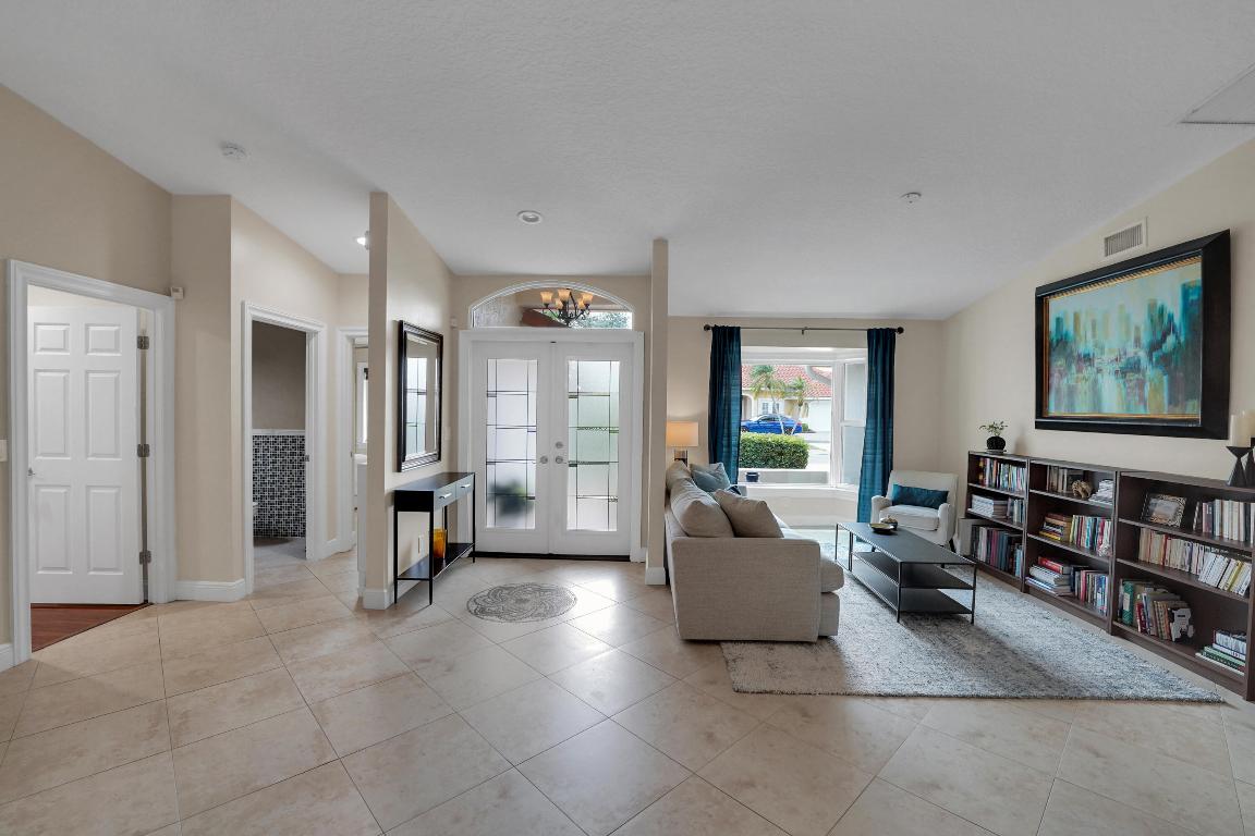 5192 Deerhurst Crescent Circle, Boca Raton