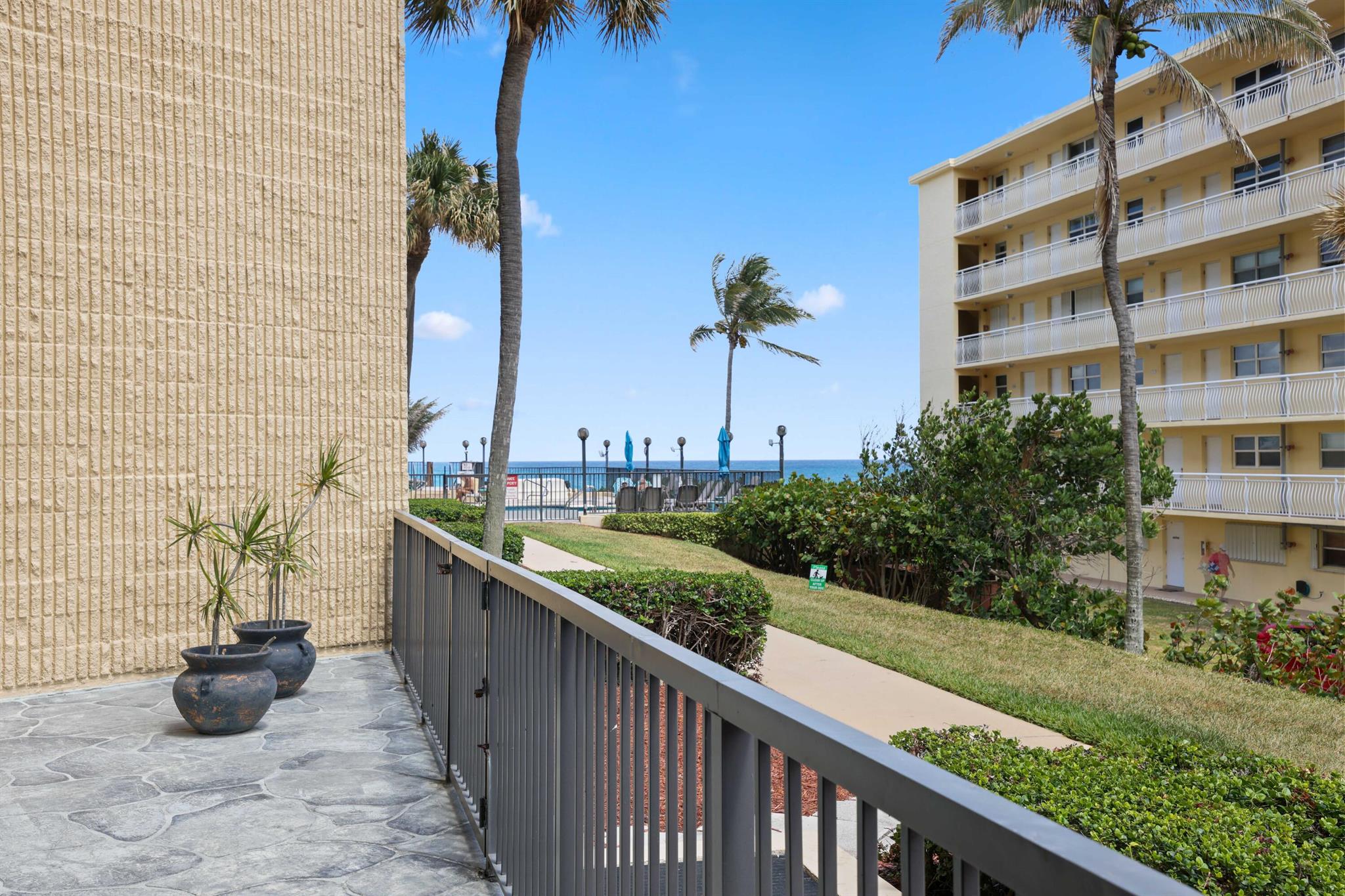 1167 Hillsboro Mile 110