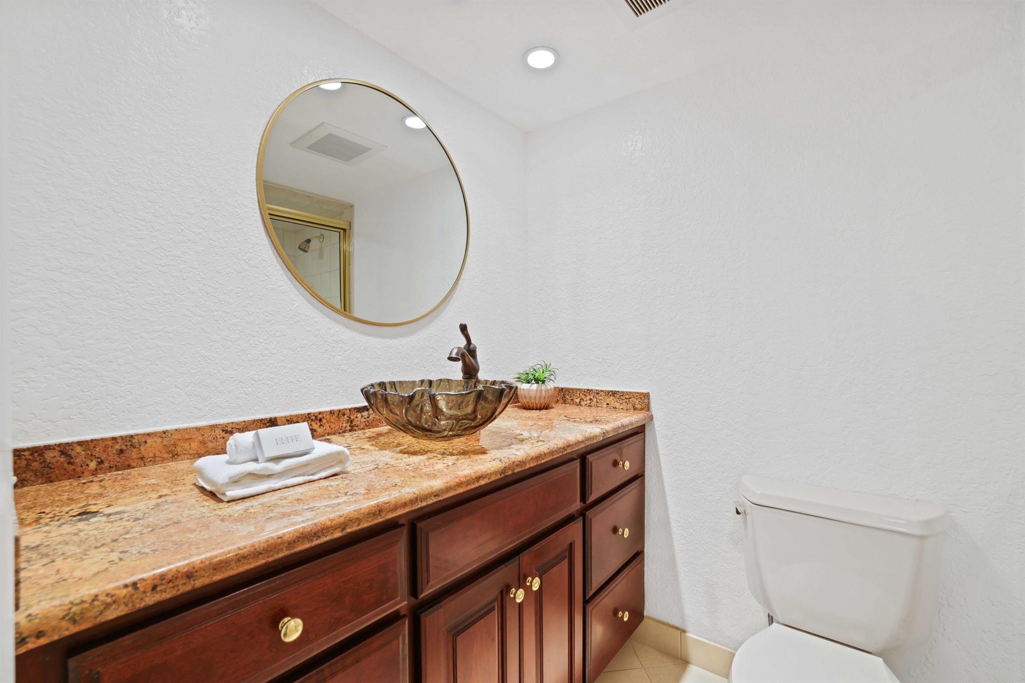 1167 Hillsboro Mile 110