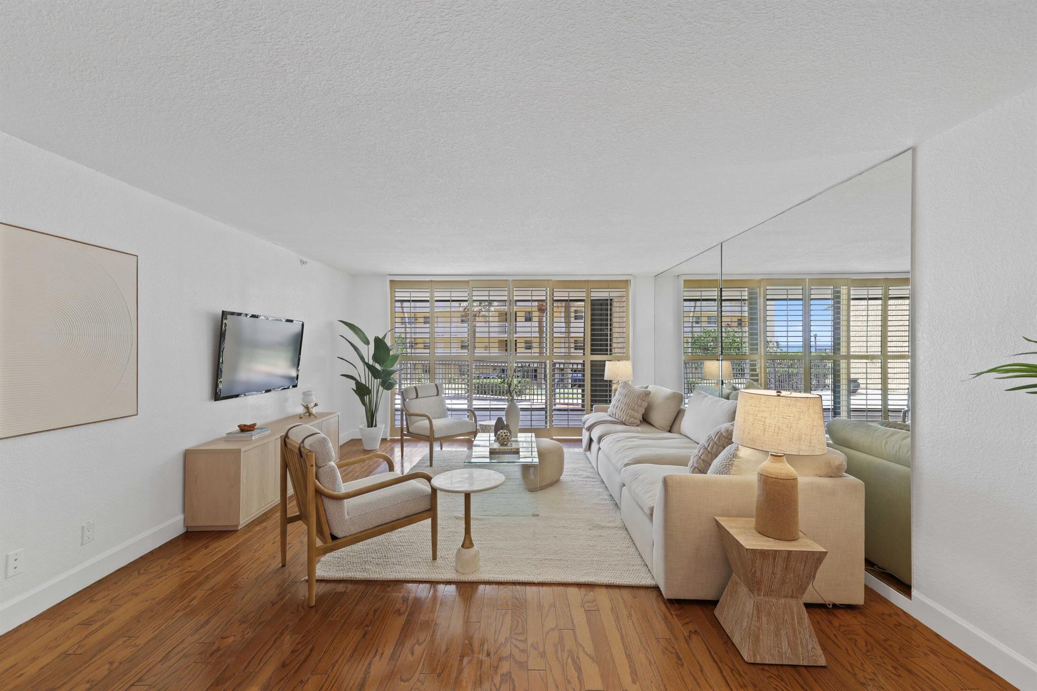 1167 Hillsboro Mile 110