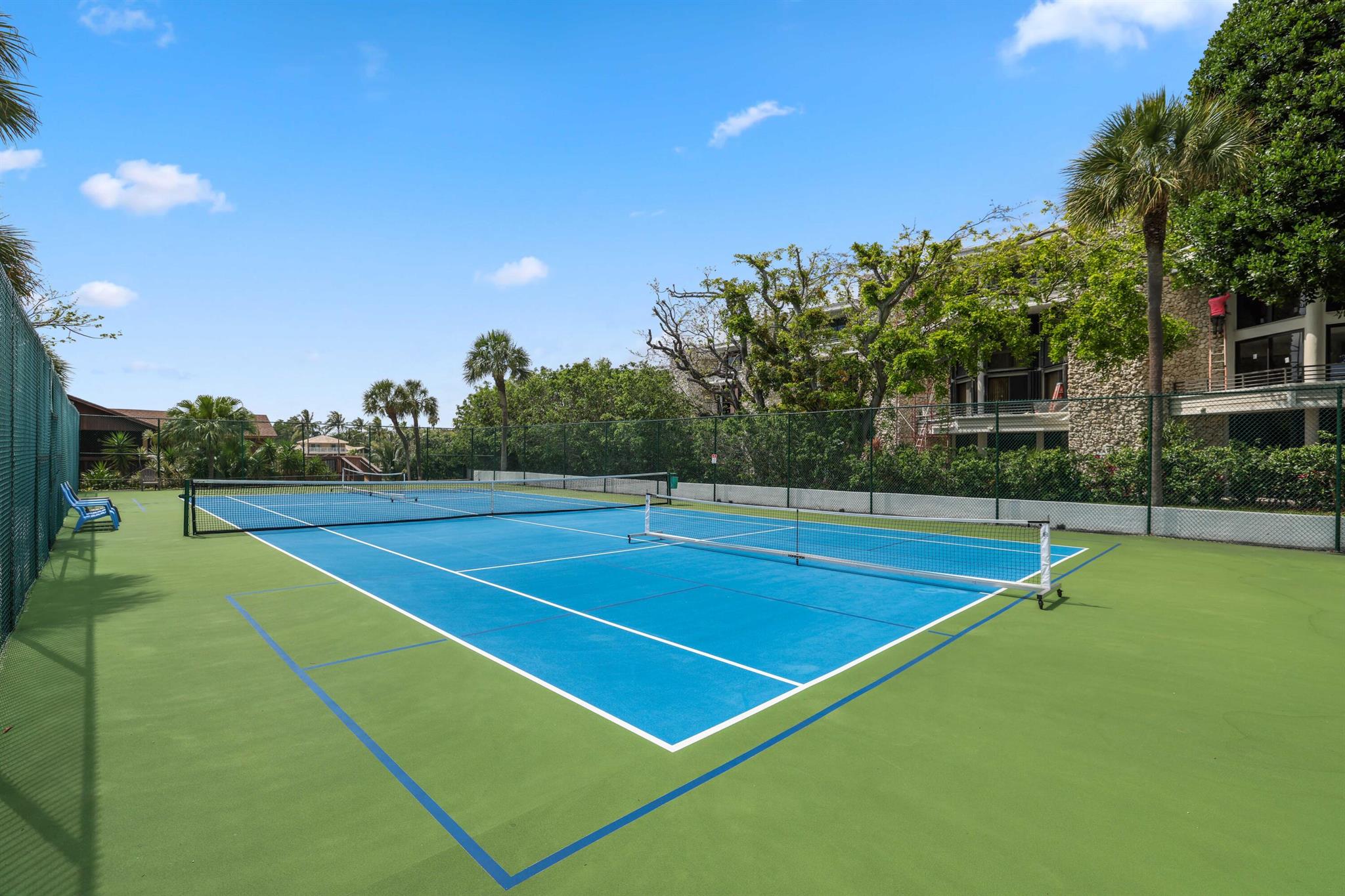 1167 Hillsboro Mile 110