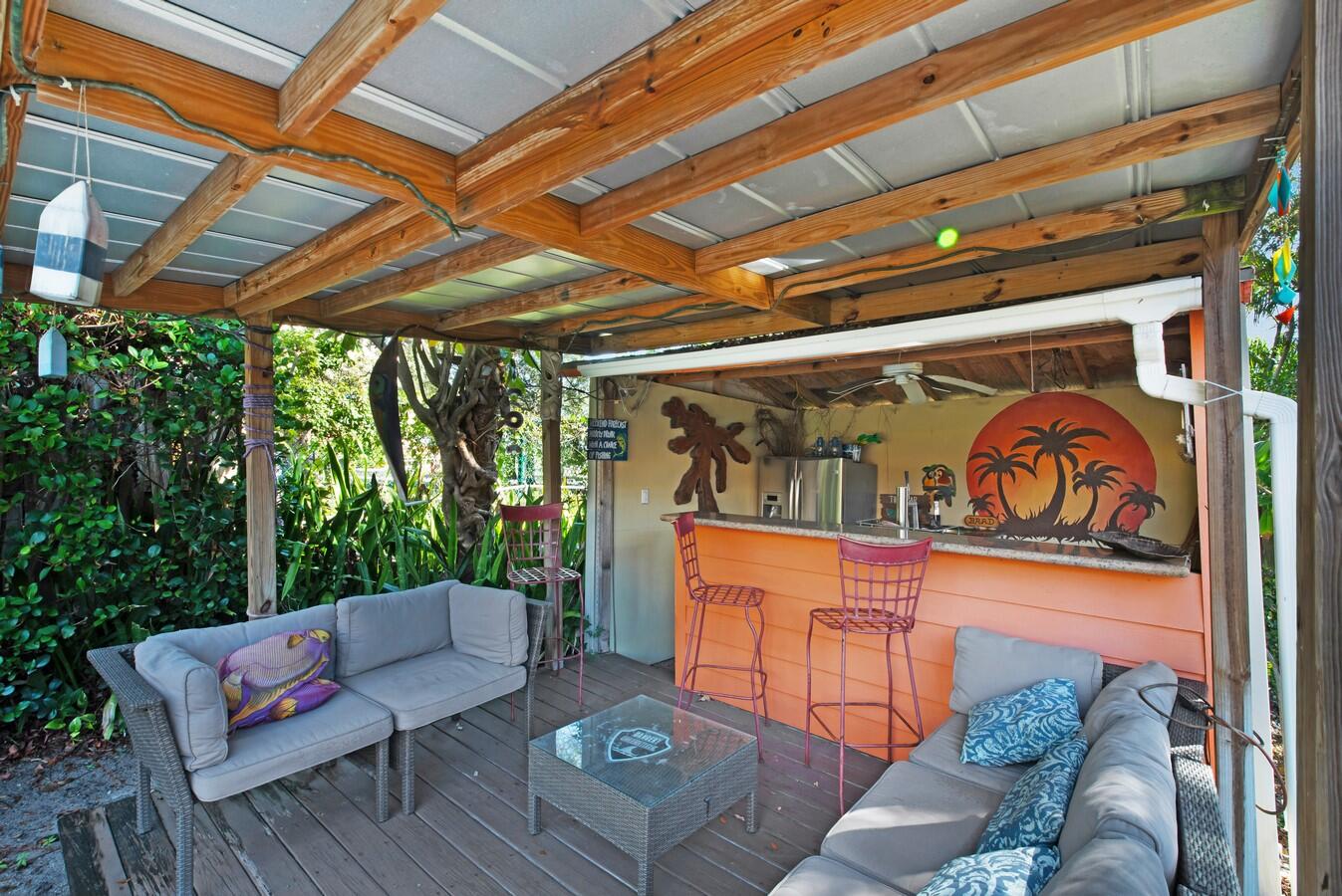 2220 W Pineridge Court