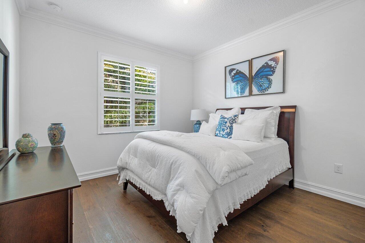 8084 Baltic Amber Road